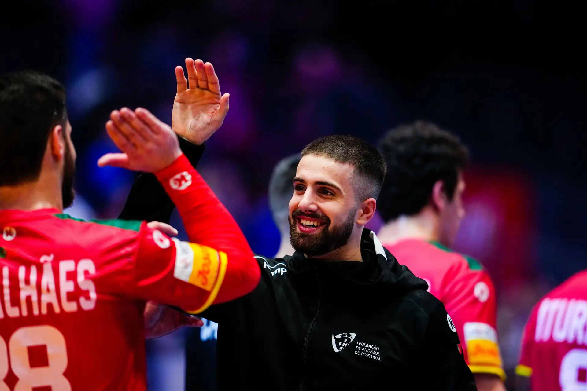 De mão quente no Mundial de andebol, Martim Costa quer “evoluir” mais para não chegar “aos 30 e tal anos com coisas por fazer”