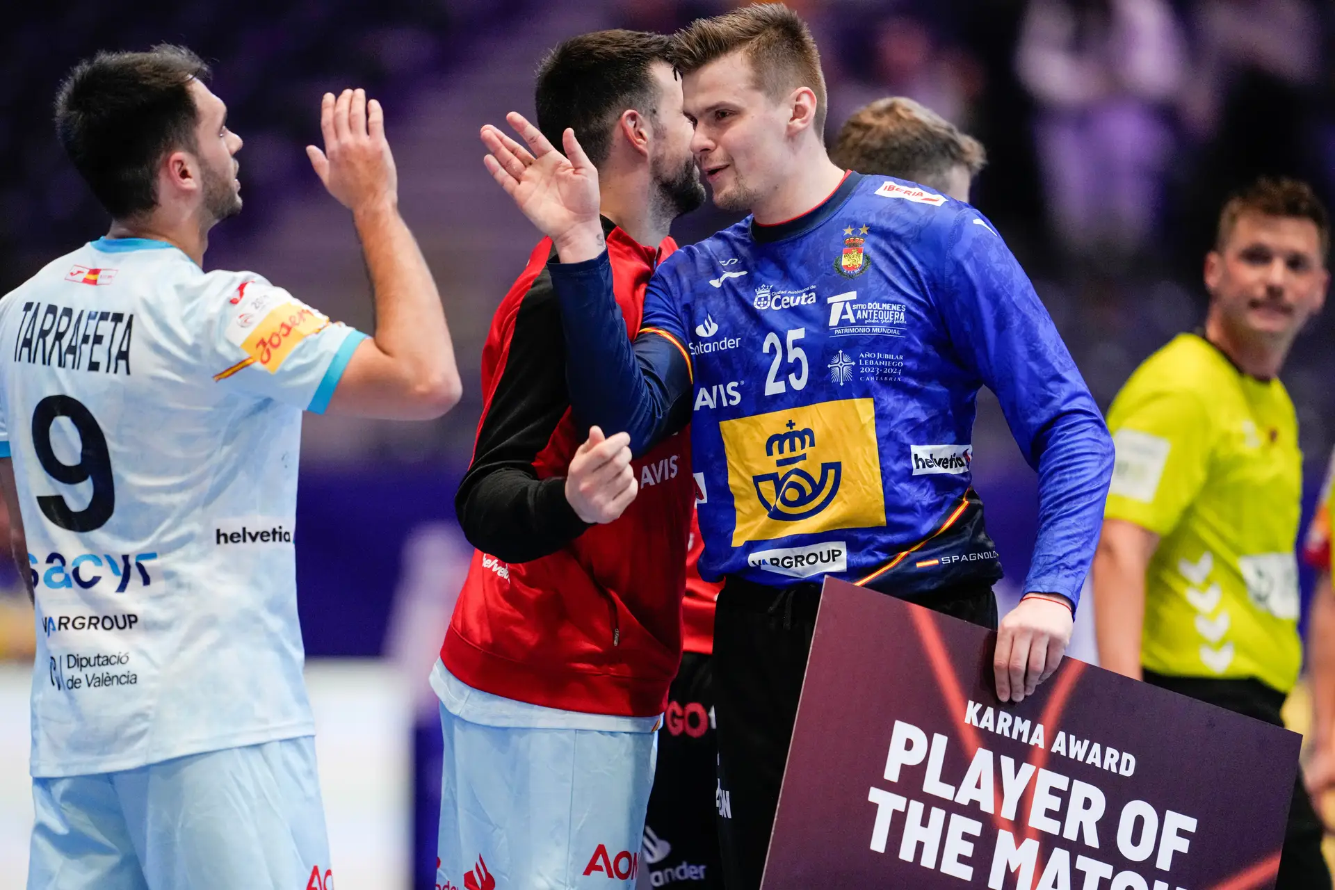 Viveu na Rússia, foi adotado por atletas e fez história no andebol português: Sergey Hernández, a última barreira antes dos ‘quartos’