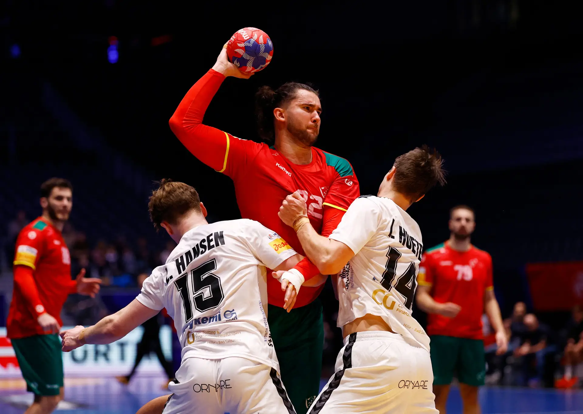 Há “uma coisa muito bonita” reservada para a seleção de andebol. Assim pensa Luís Frade, o homem de ferro que faz um “trabalho titânico”