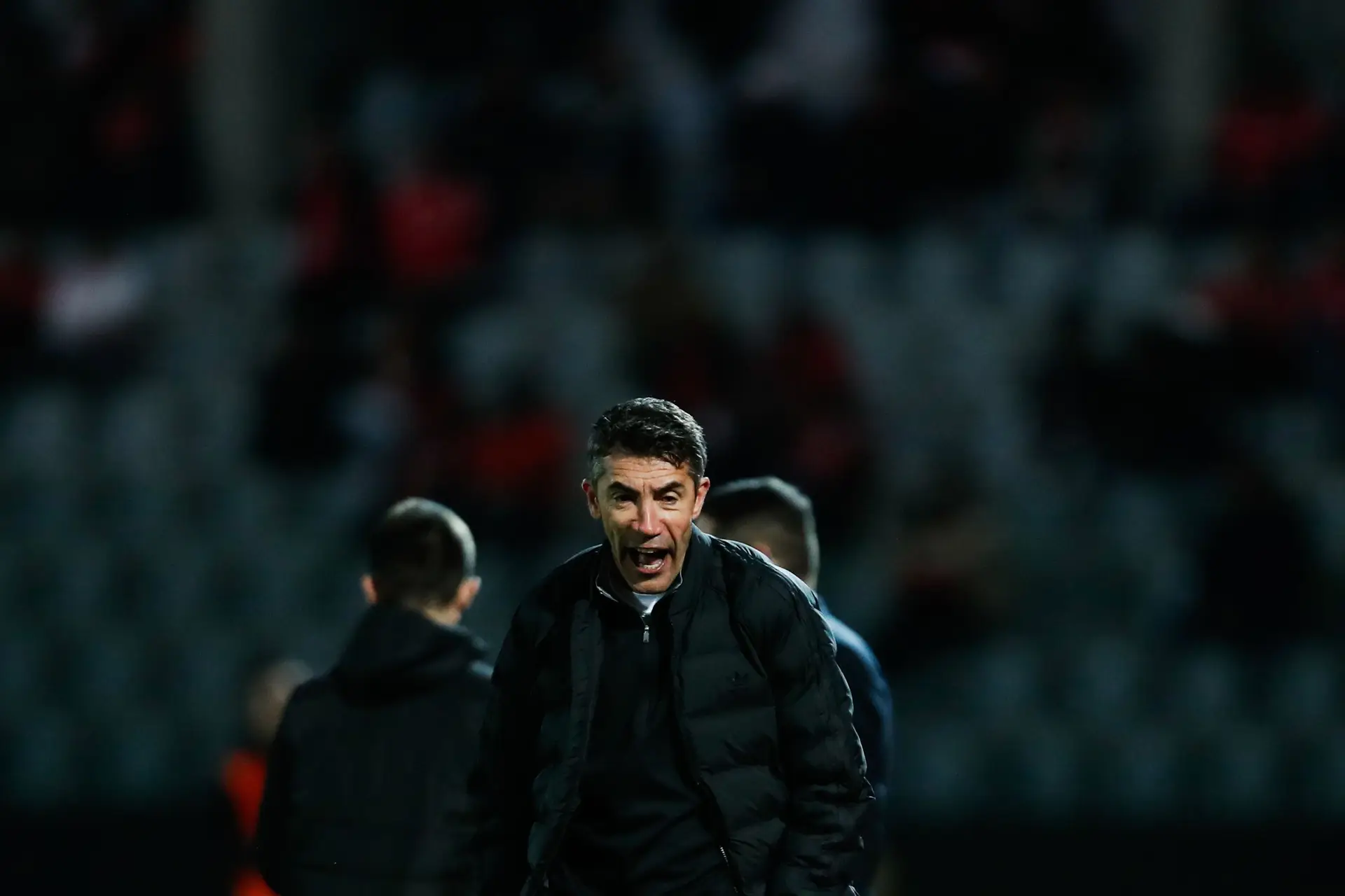 Bruno Lage: “Cometemos demasiados erros. Isto tem de mudar. Há coisas que não passam só por nós, mas por todos”