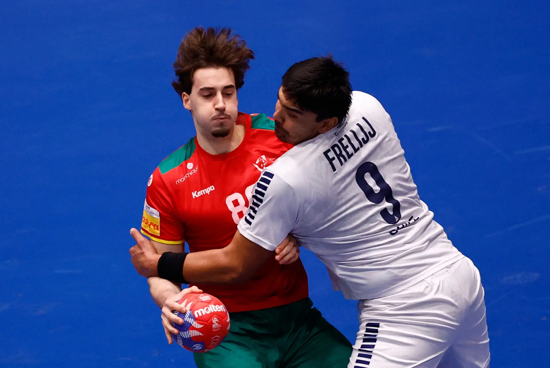Uma chamada animou a festa de anos de Miguel Oliveira. Era o “prof” a dar-lhe “uma ótima prenda”: a ida ao Mundial de andebol