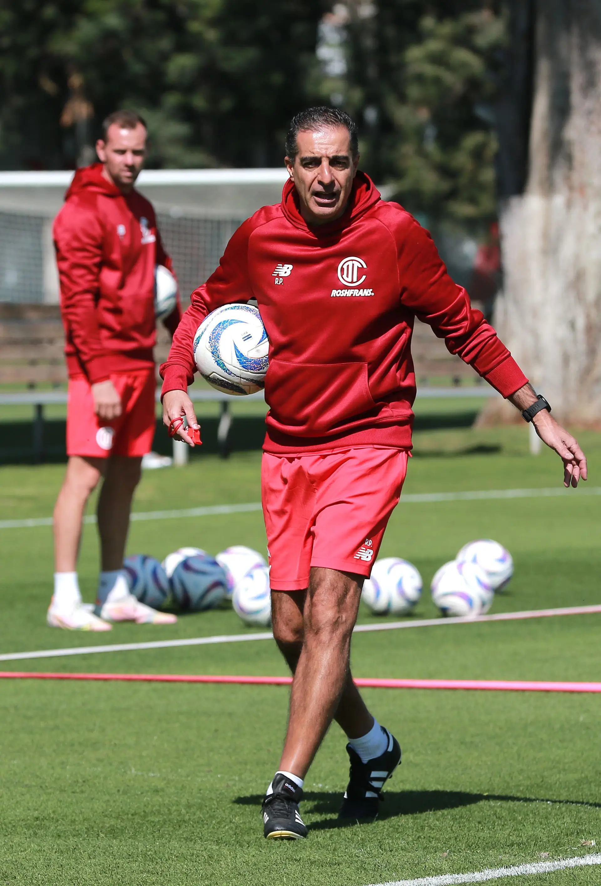 O treinador português num treino do Toluca, no México