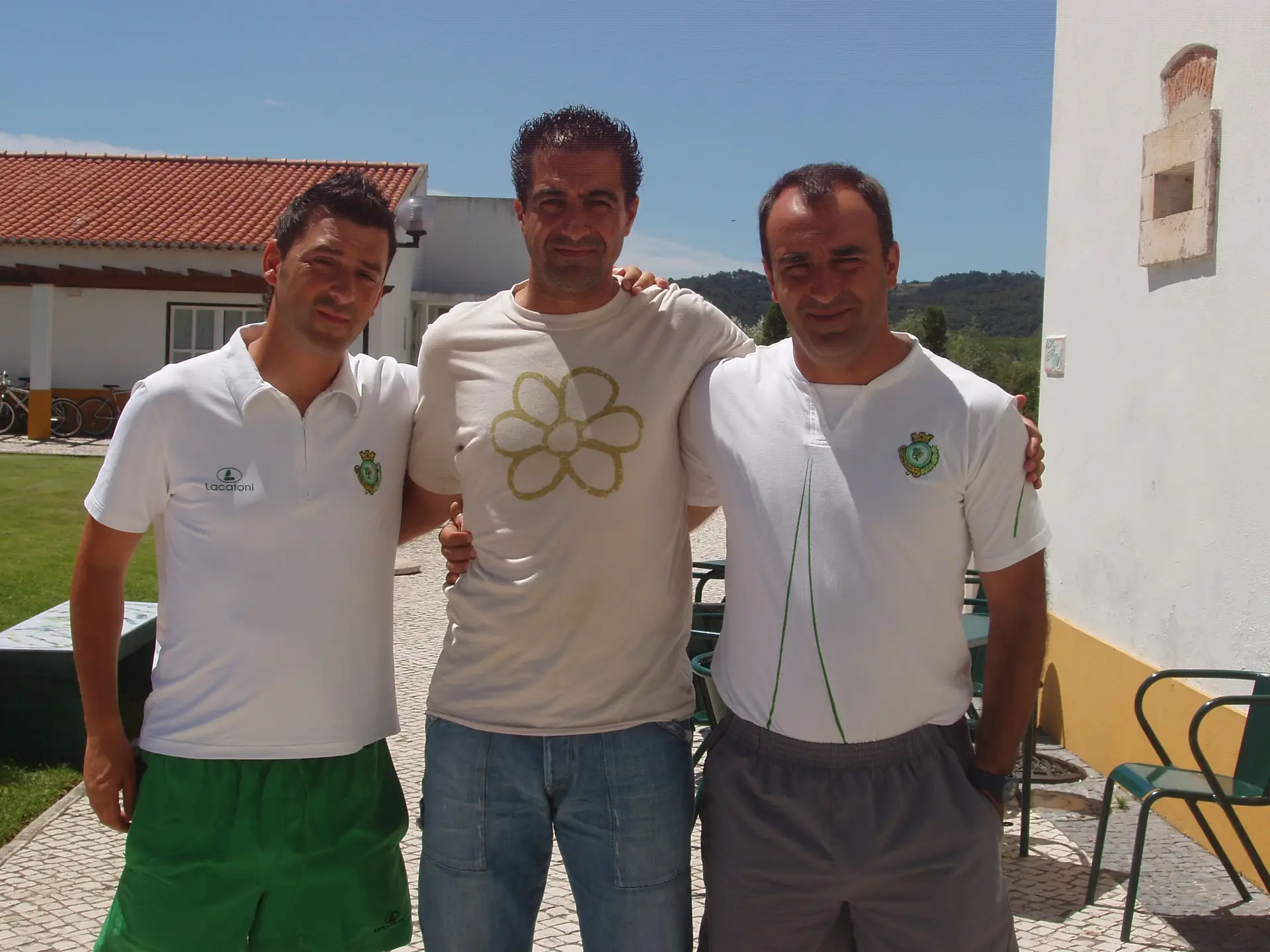 Renato (no centro) fez um estágio de observação dos treinos de Carlos Carvalhal (à direita) no V. Setúbal