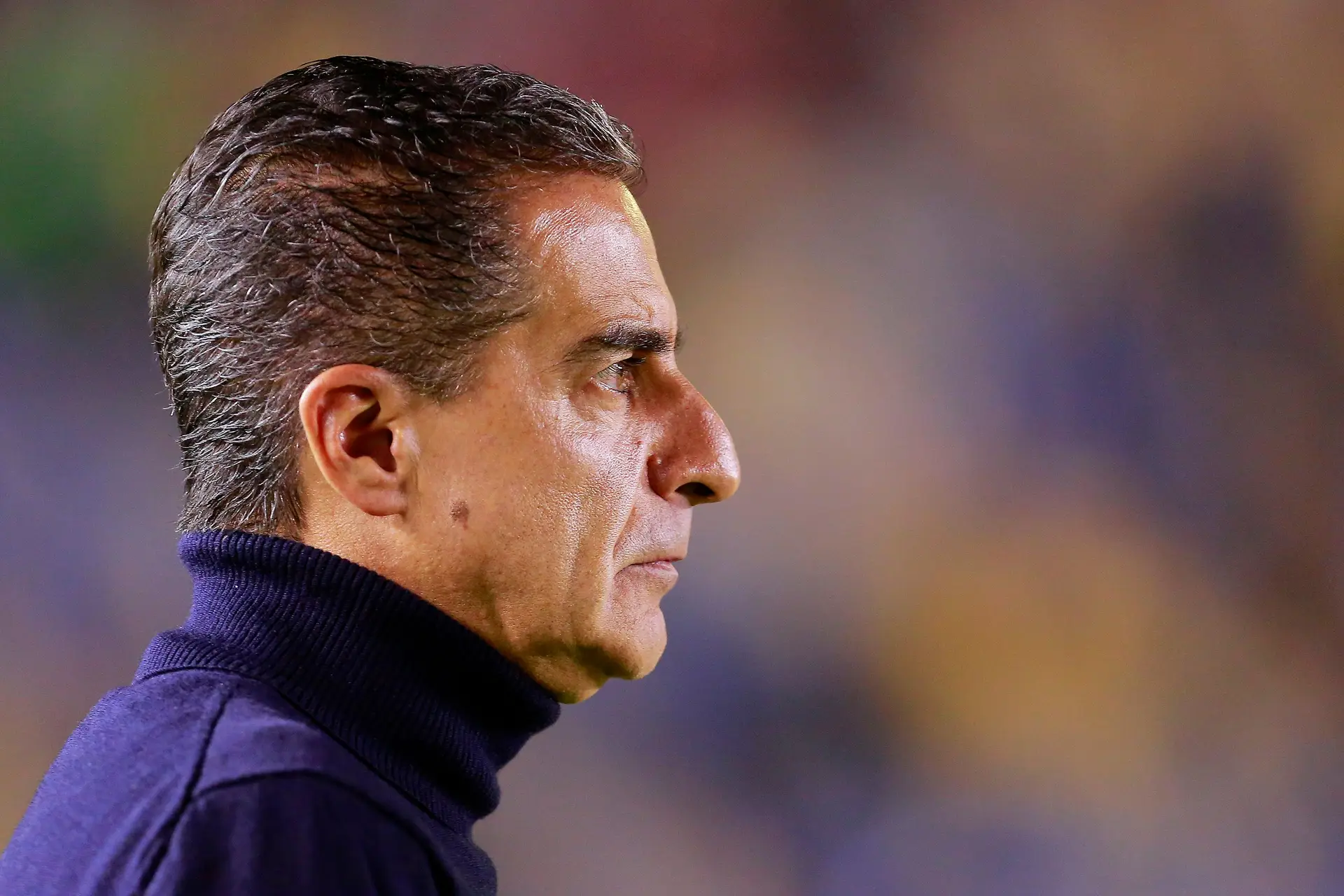 Sem clube desde dezembro de 2024, Renato Paiva está à espera que o telefone toque
