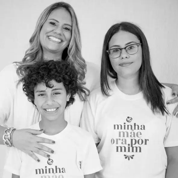 A mulher e os dois filhos de Geovanni, Geovana e Daniel
