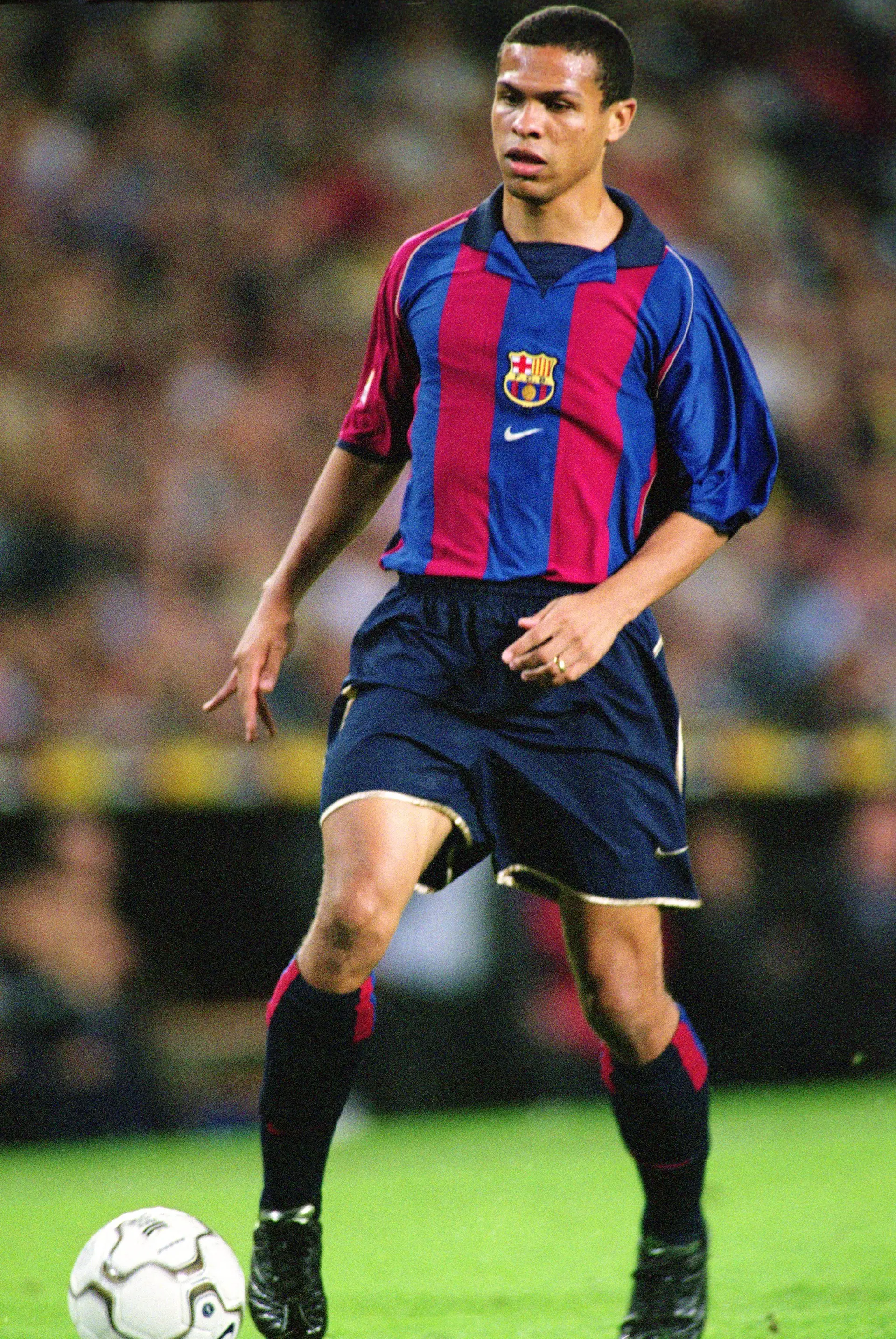Em 2001/02, Geovanni assinou pelo Barcelona