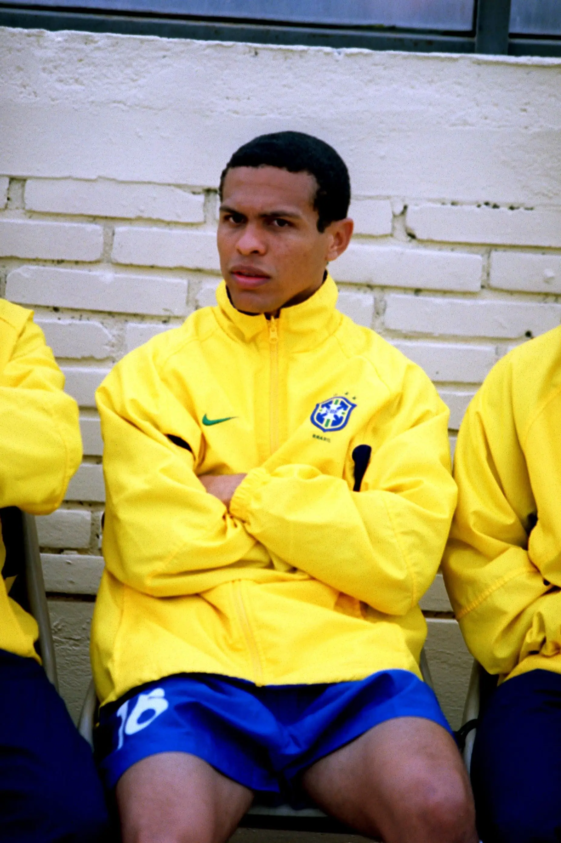 O avançado brasileiro representou a seleção brasileira desde os sub-15 ate à seleção A