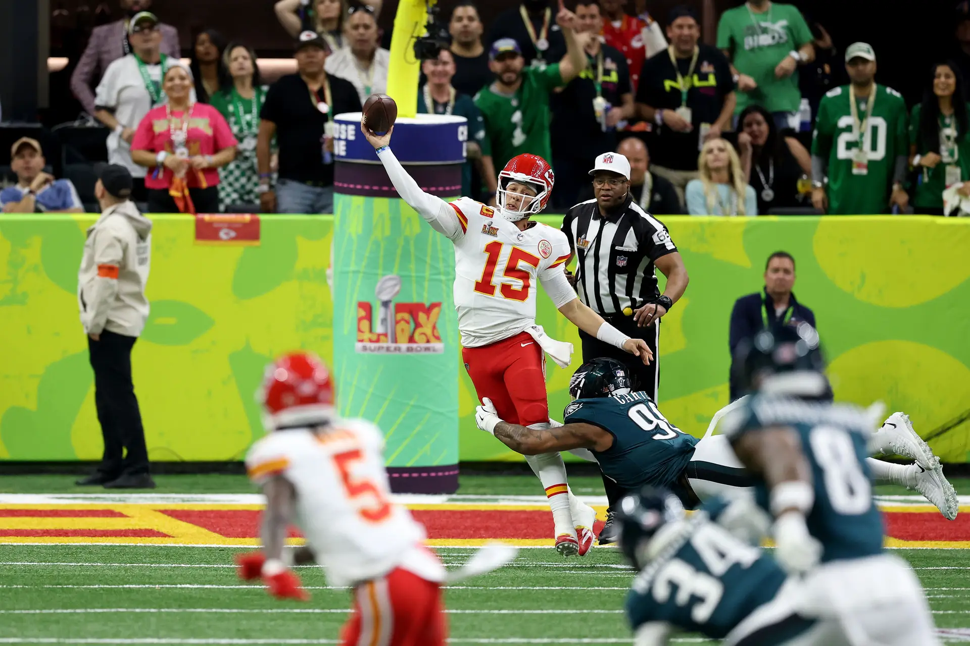 Super Bowl LIX. A defesa dos Philadelphia Eagles foi muito maior que o talento de Patrick Mahomes, que esbarrou nas portas da história