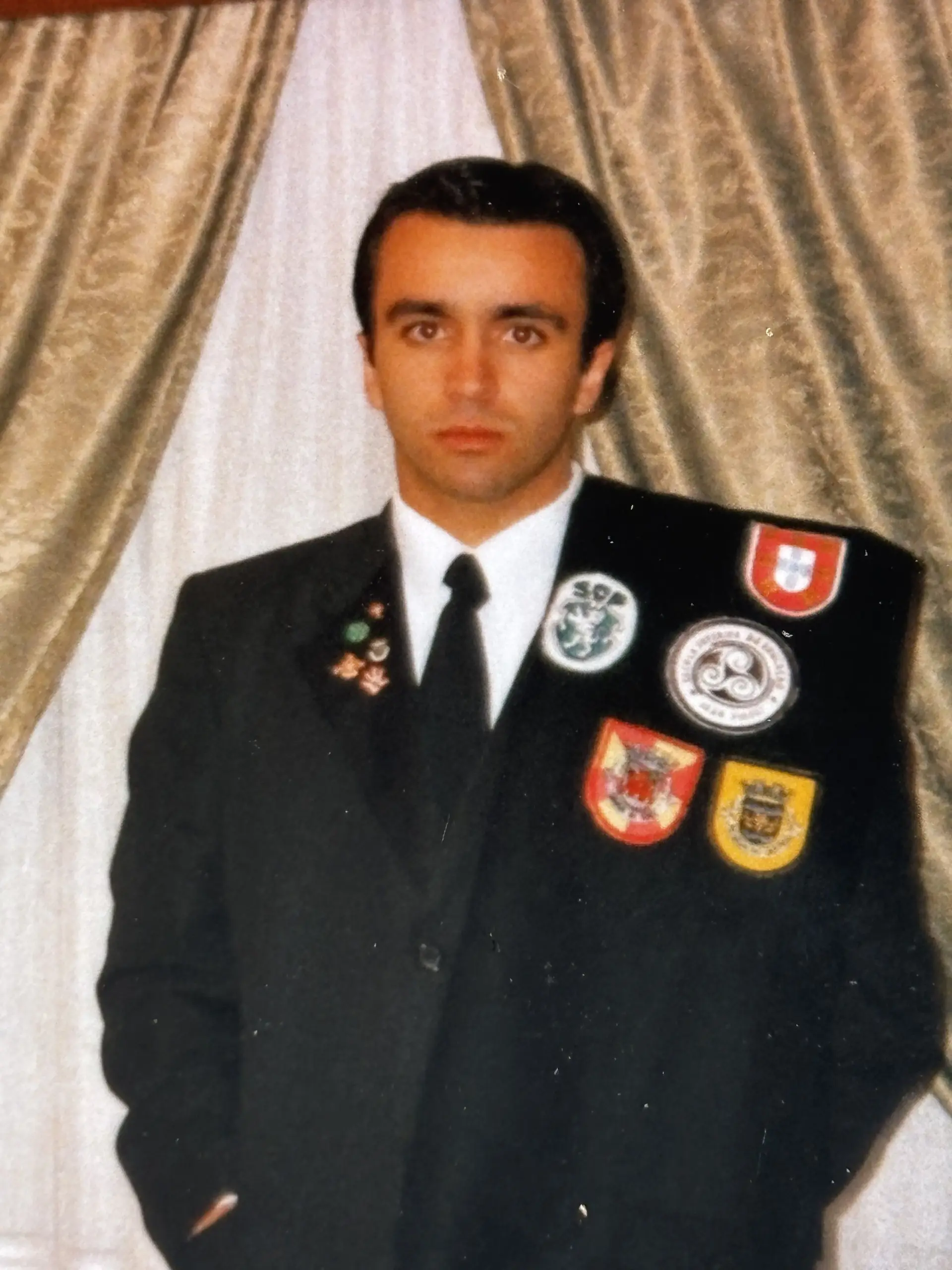 Carlos concluiu o curso de Educação Física, em Viseu