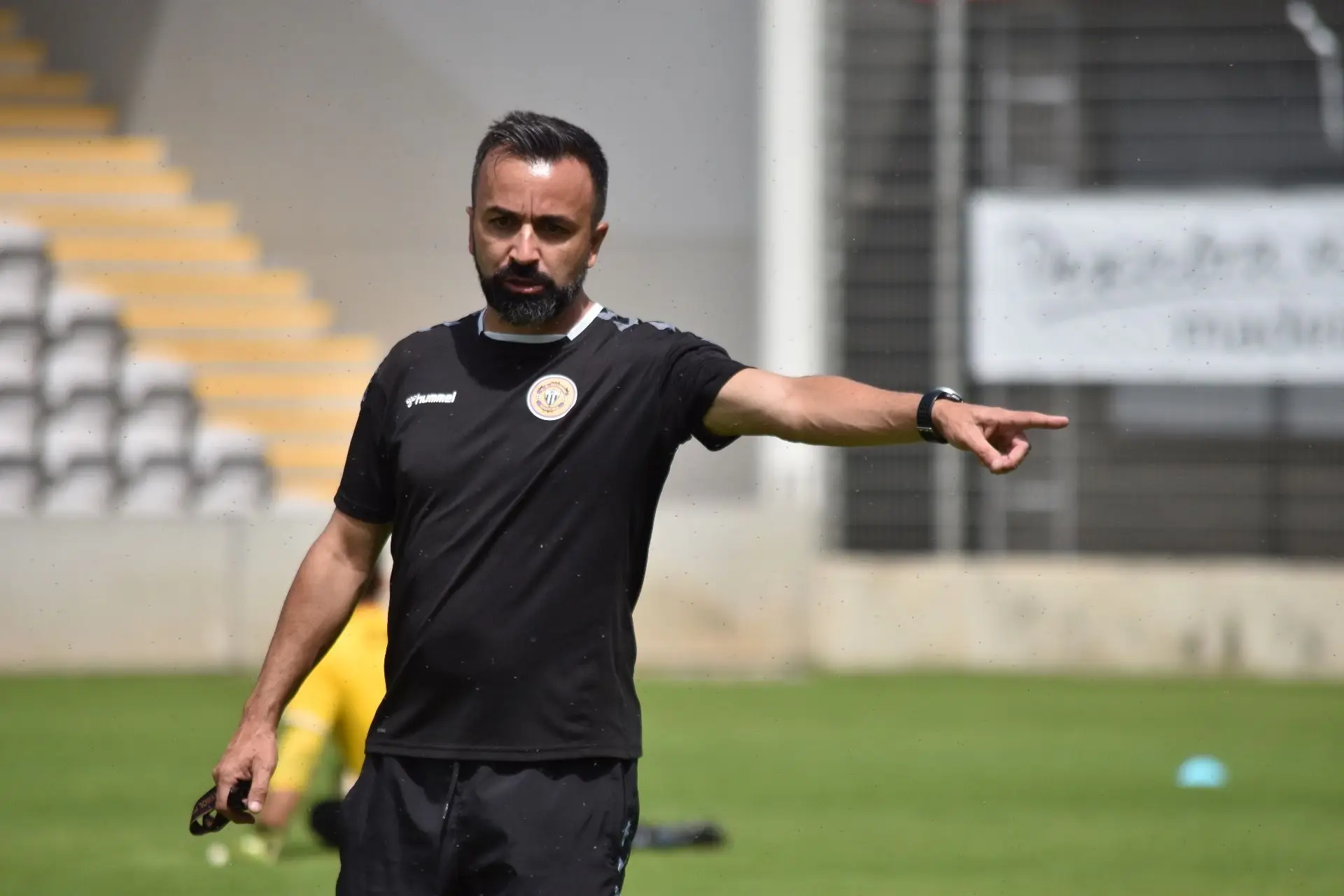 O técnico português foi adjunto e Costinha no Nacional da Madeira em 2021/22