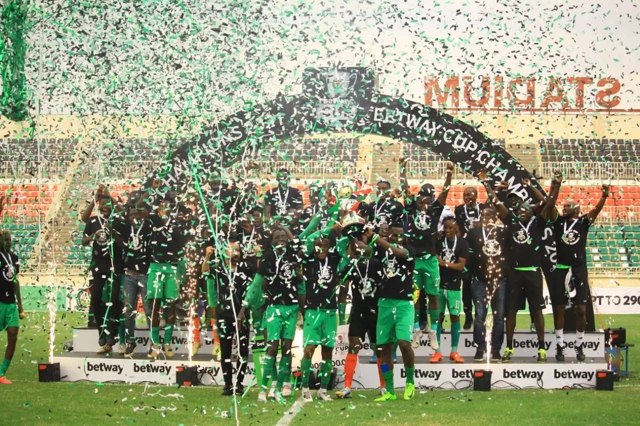 s festejos da Taça do Quénia que o técnico português venceu