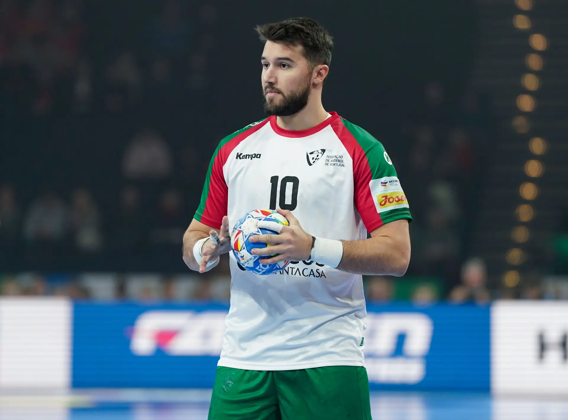 Tiraram-lhe a história, não lhe tiraram a razão: Miguel Martins ilibado no caso de doping que o afastou do Mundial de andebol