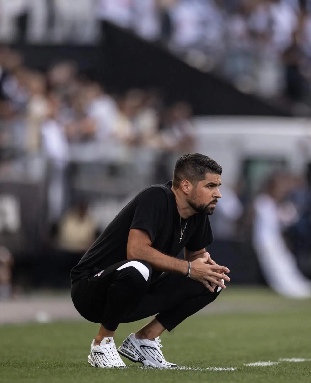 A observar o desenrolar do jogo