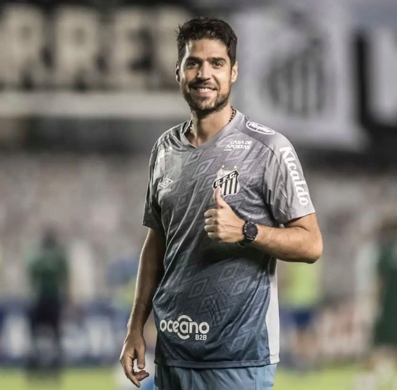Em 2020, António Oliveira vai para o Santos, do Brasil, como adjunto de Jesualdo Ferreira