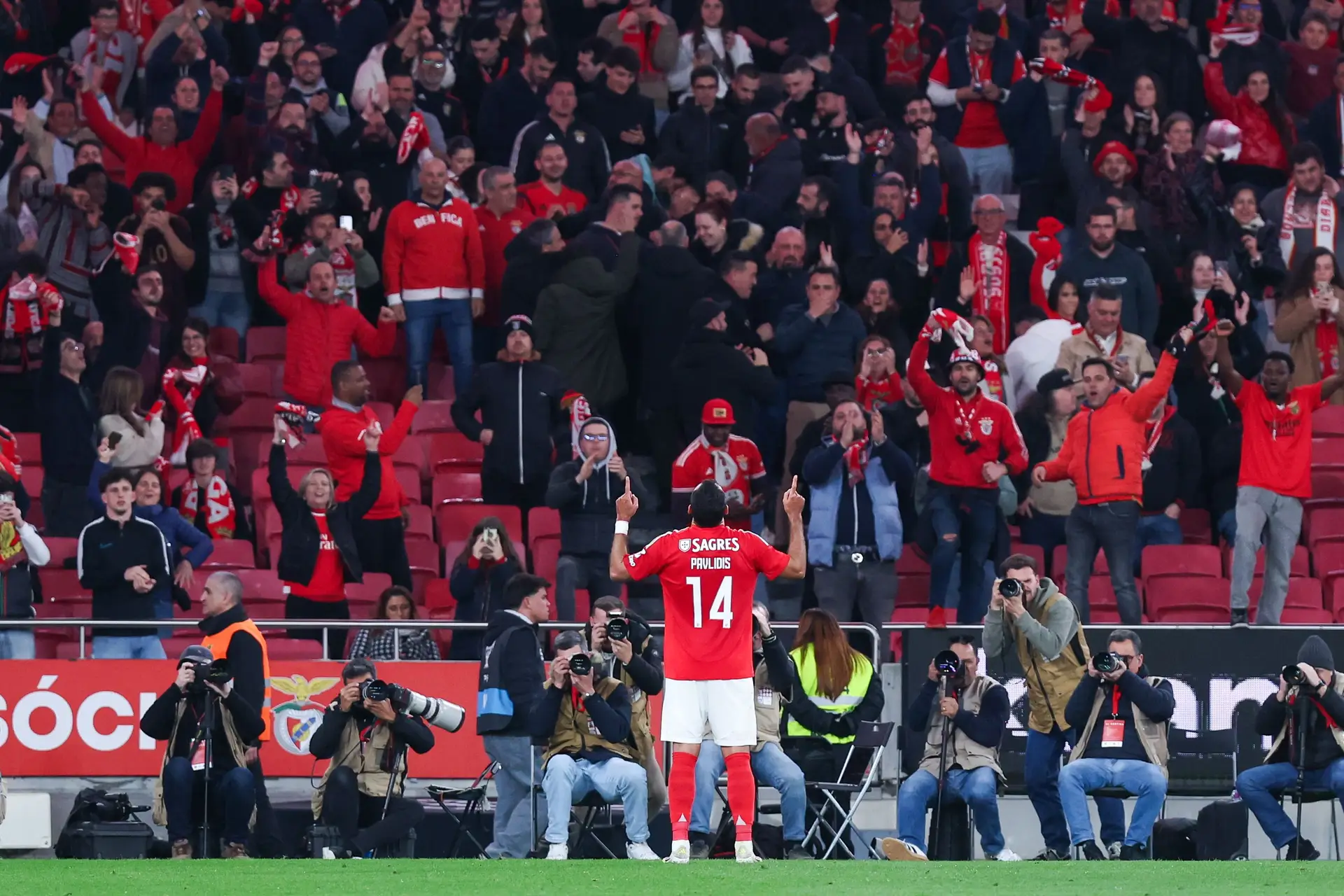 Benfica prevê voltar aos lucros esta época sem ter de vender jogadores antes do Mundial de Clubes