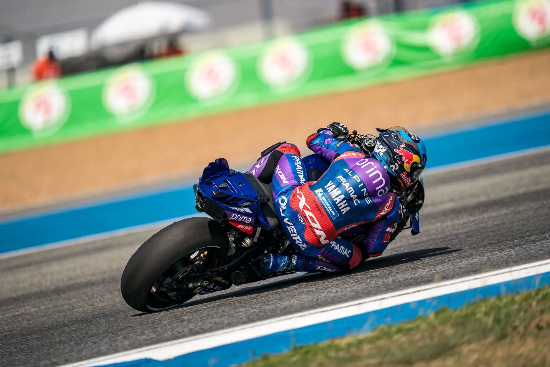 No arranque da temporada de Moto GP, Marc Márquez vence e Miguel Oliveira é 16.º