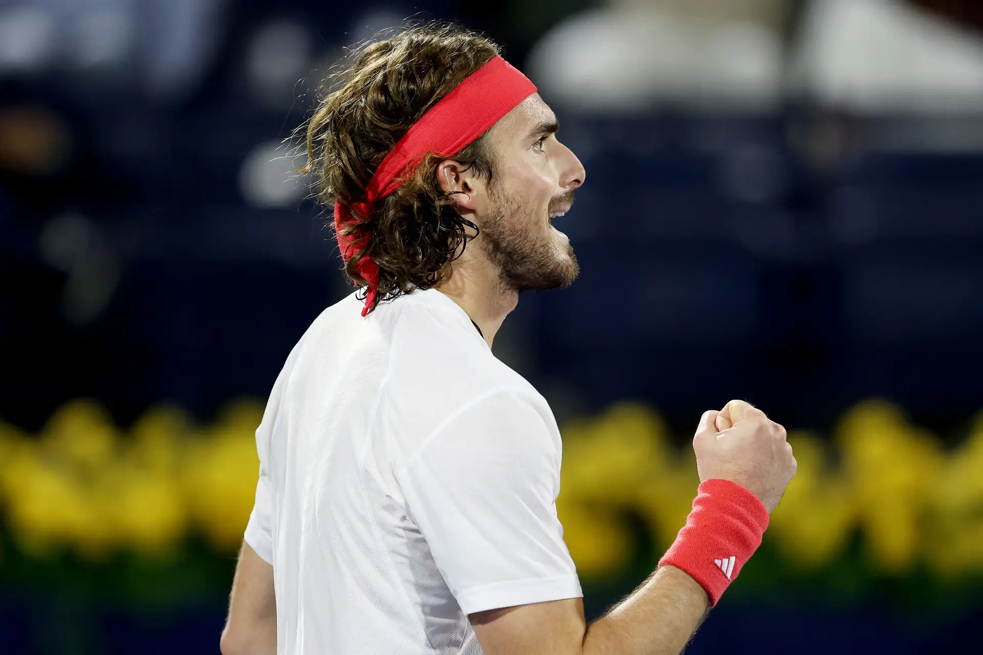 Tsitsipas derrota Auger-Aliassime, quebra a maldição nos ATP 500 e conquista o título no Dubai