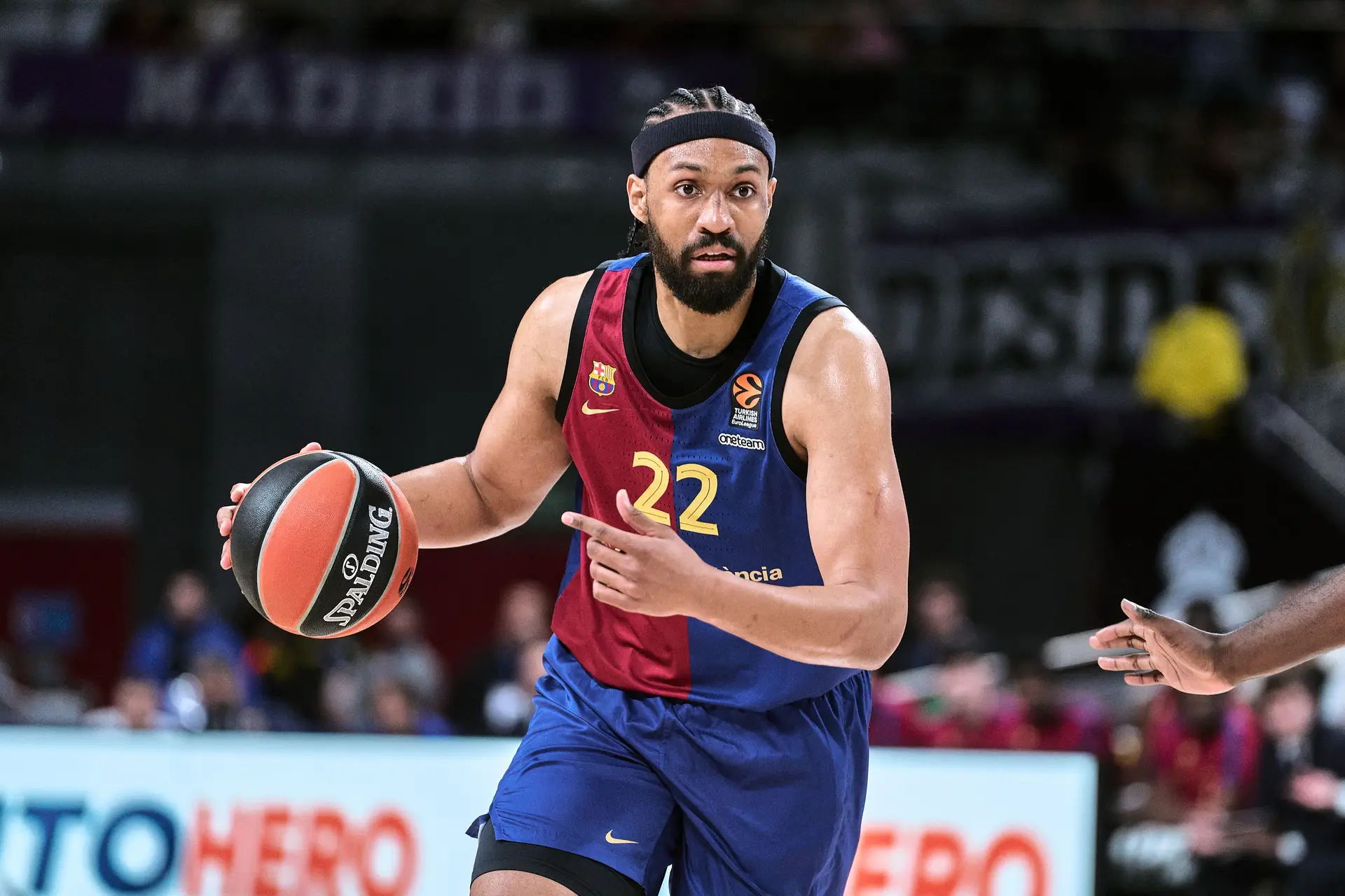 Os versos foram o lugar mais seguro da infância de Jabari Parker, que singrou mesmo que lhe tentem dizer que não