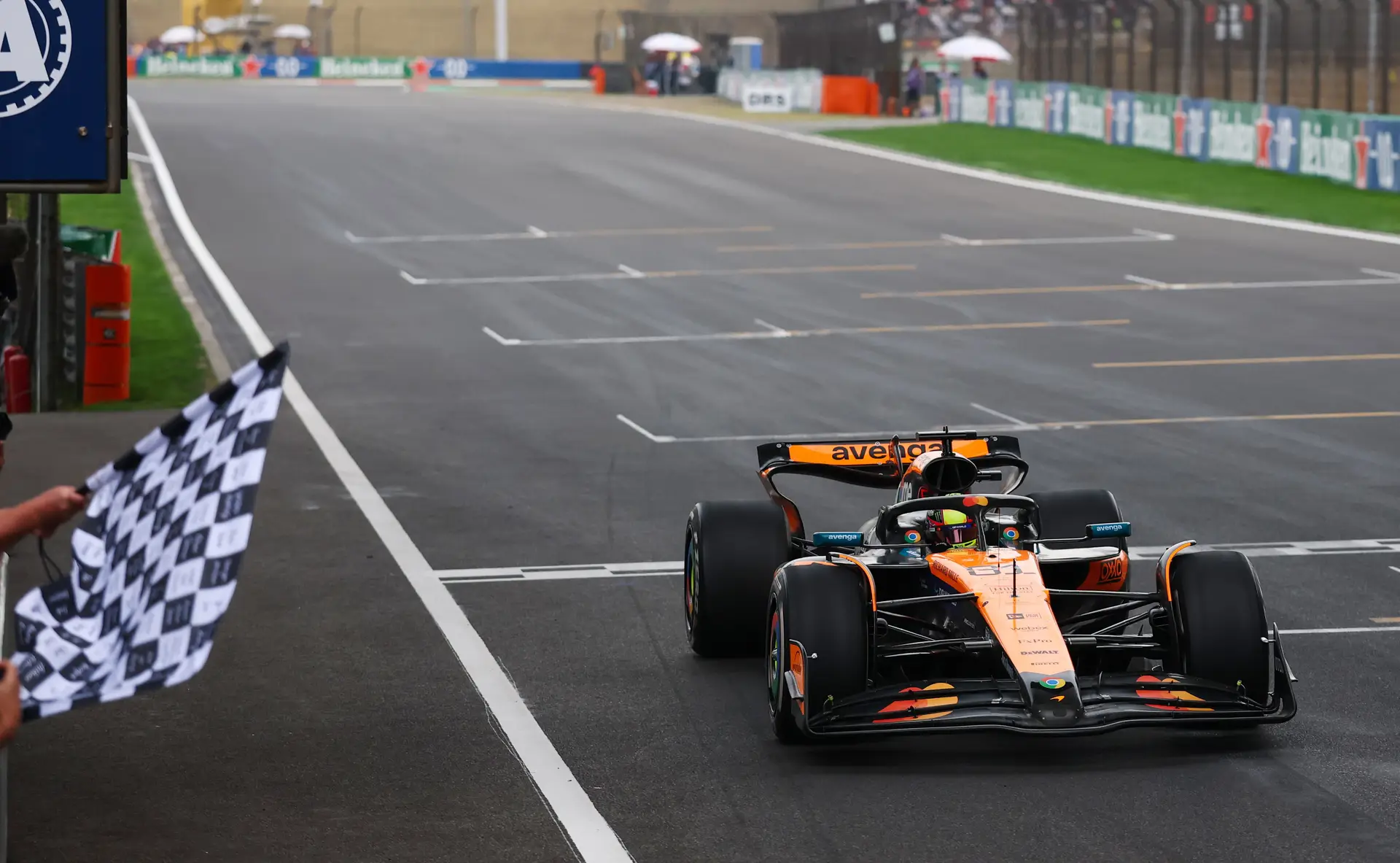 GP China. A satisfatória calma de Oscar Piastri que dá mais uma vitória à McLaren