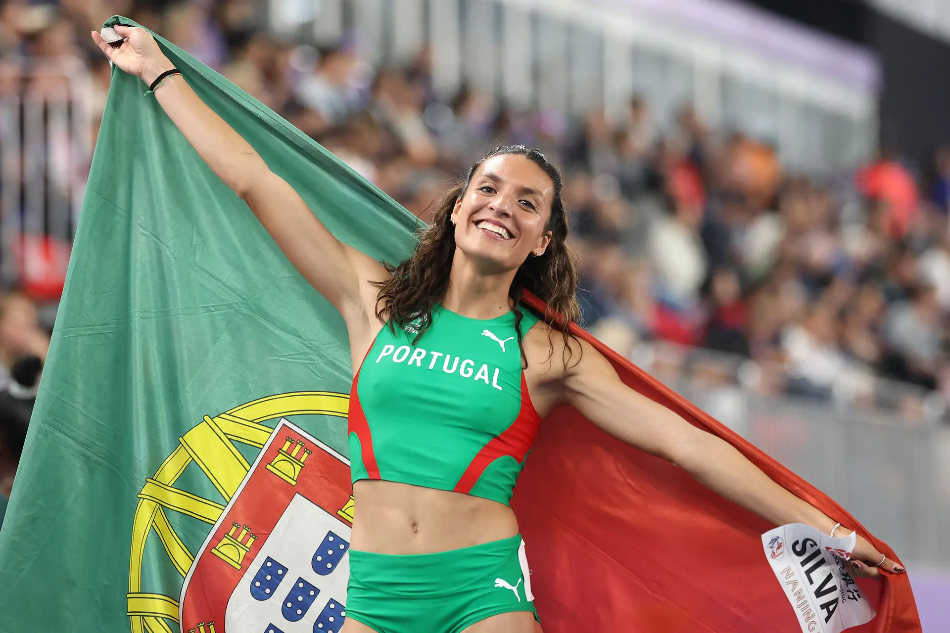 Quando as adversárias rebentaram, Patrícia Silva estava lá para dar o bronze a Portugal nos 800 metros dos Mundiais de pista coberta