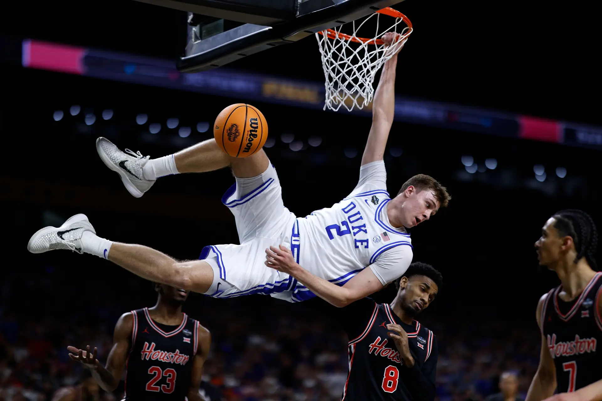 Acabou o basquetebol para meninos: a NBA espera por Cooper Flagg