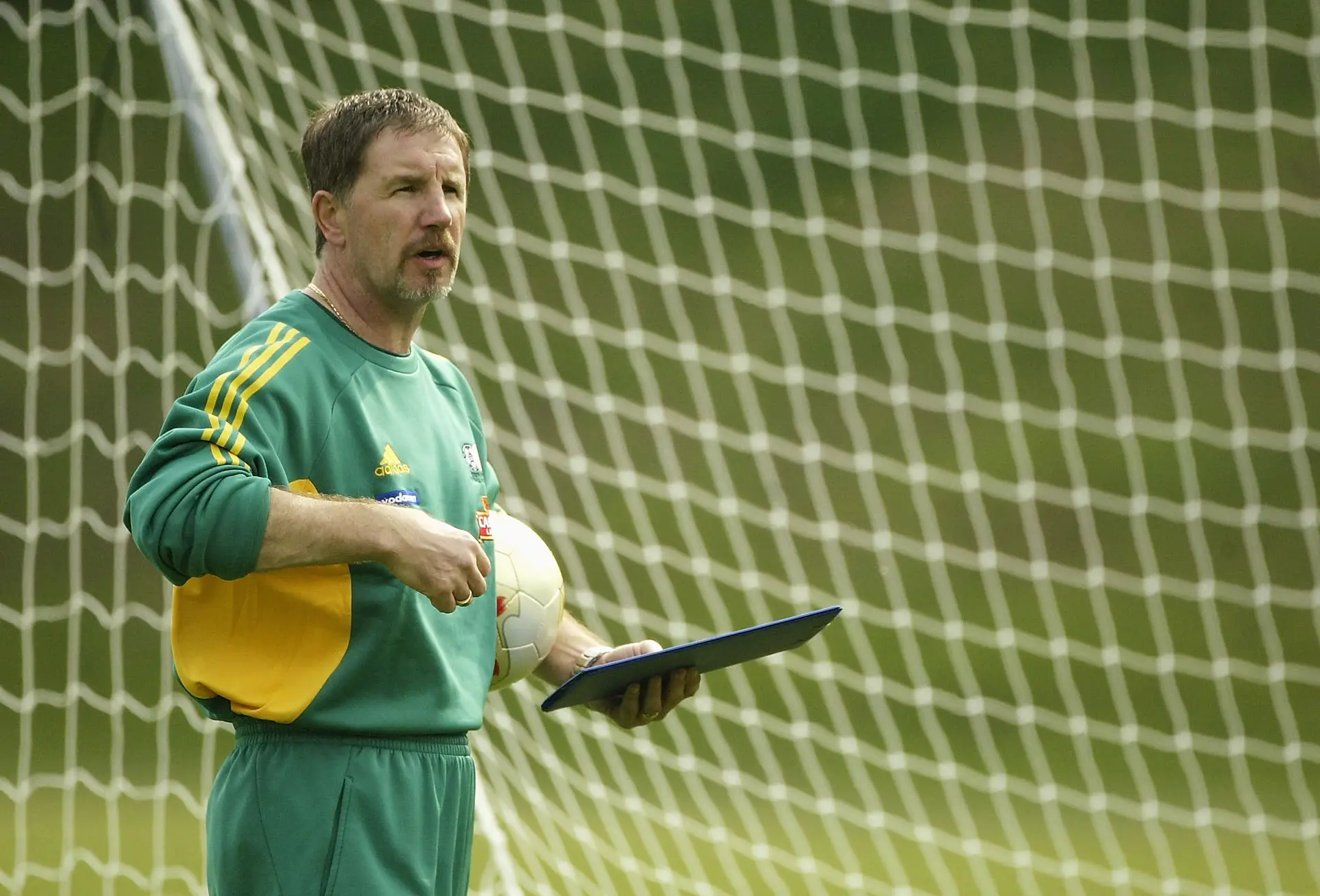 O Boavista confiou no septuagenário Stuart Baxter, o globetrotter de língua afiada que aceita trabalhar onde ninguém quer