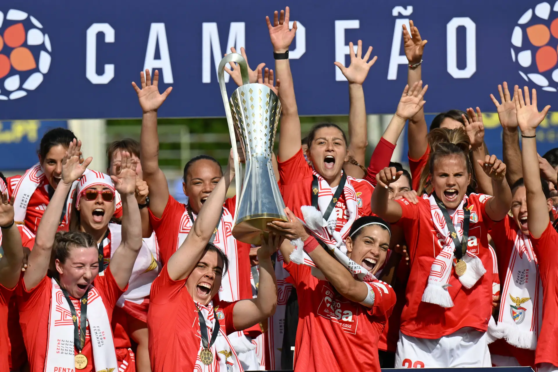 Ver seniores do Benfica a jogar futebol de 7? À partida, vai ser possível na liga que veio “dar poder” às mulheres