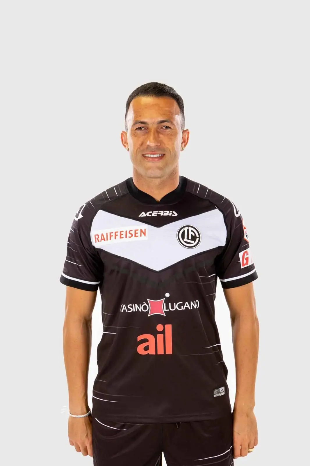 Em 2019/20 Jefferson assinou pelo FC Lugano, da Suíça