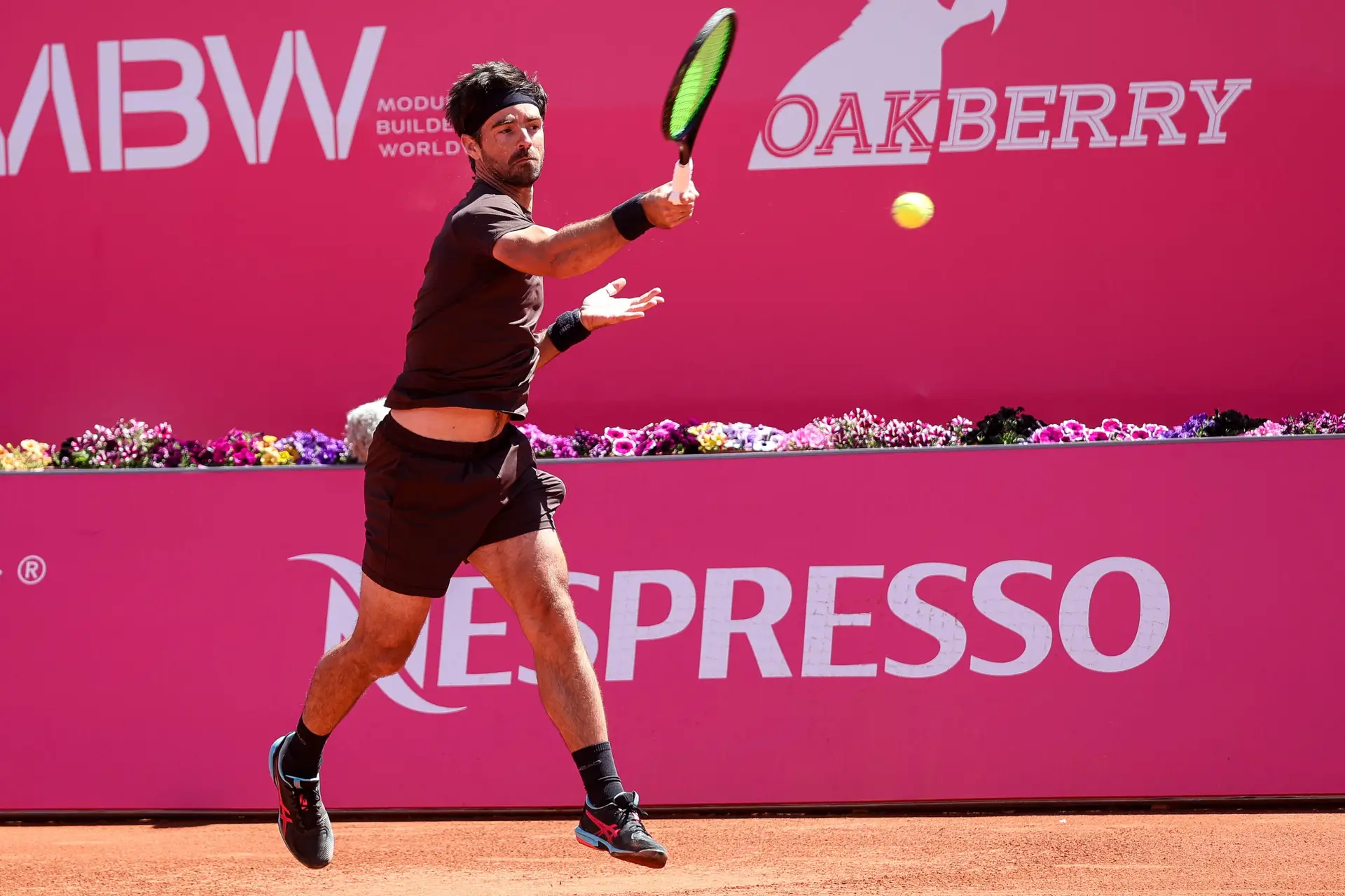Estoril Open. Gastão Elias fecha a porta que Gastão Elias abriu