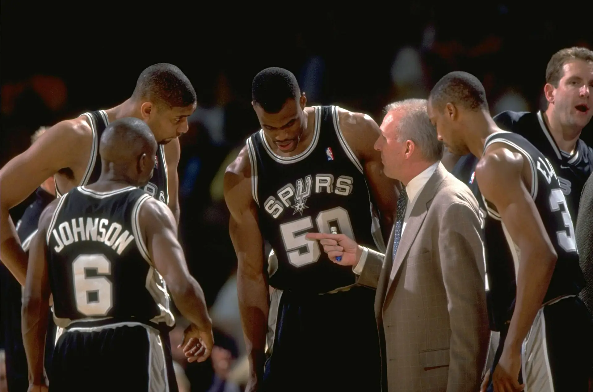 Espionagem, sentimentos e um legado eterno: Gregg Popovich, o treinador para quem o basquetebol e a vida são a mesma coisa
