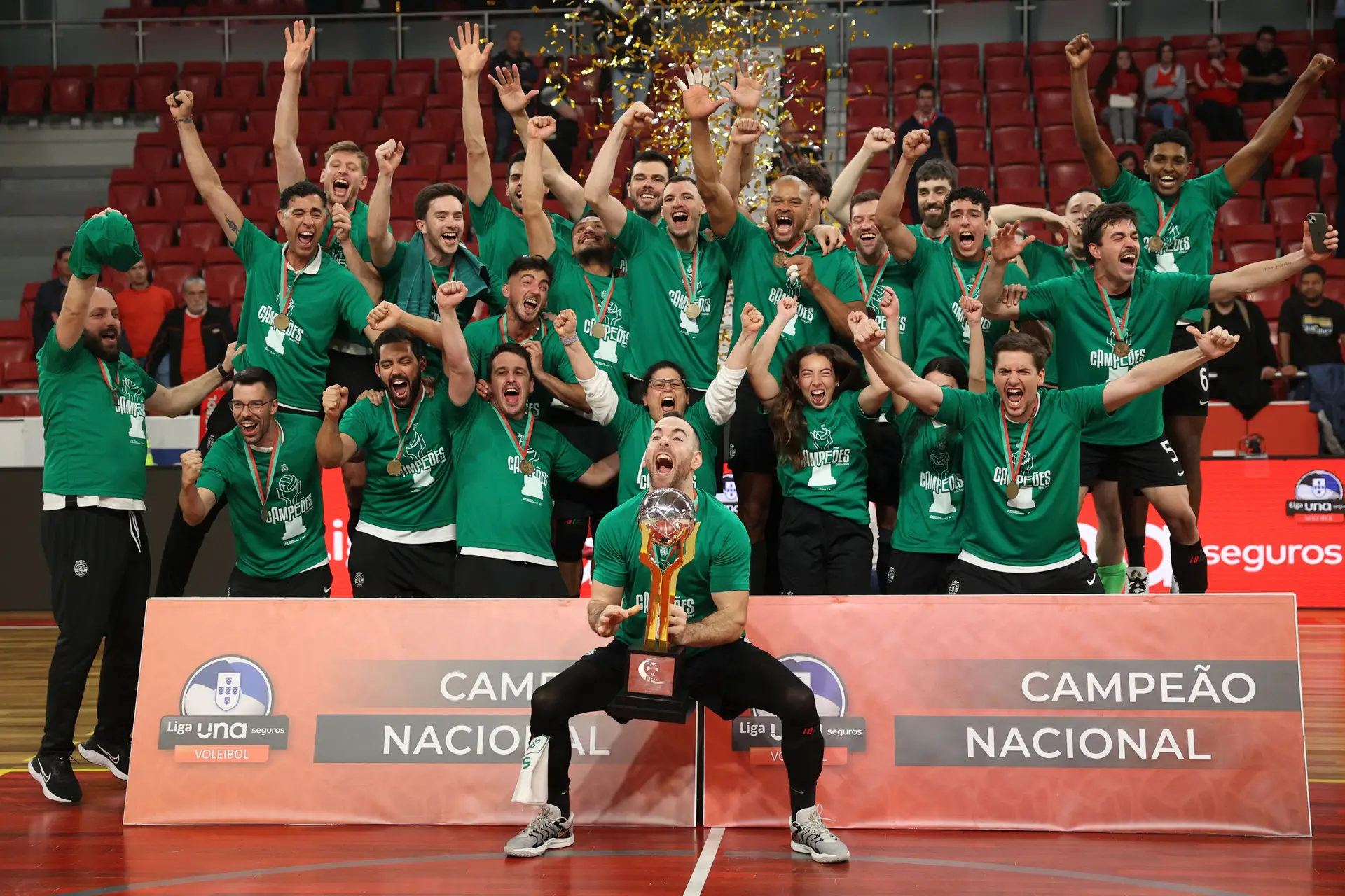 Voleibol: Sporting acaba com cinco anos de títulos do Benfica e sagra-se campeão nacional