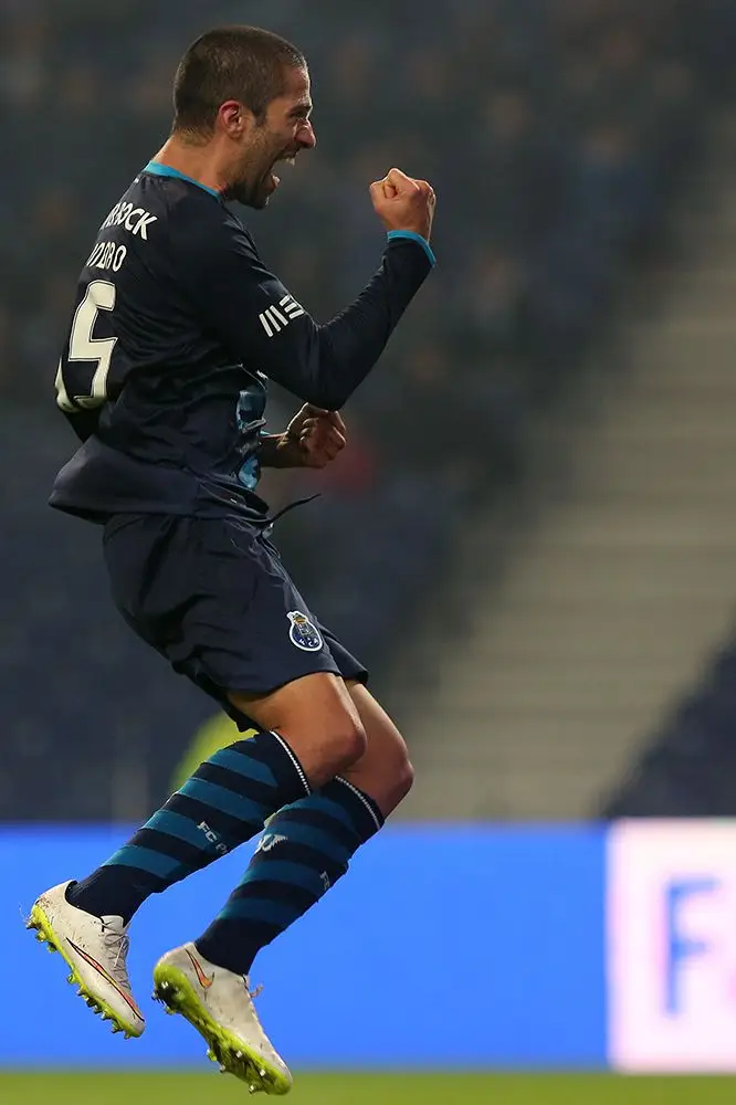 O brasileiro Evandro Goebel a festejar um golo pelo FC Porto