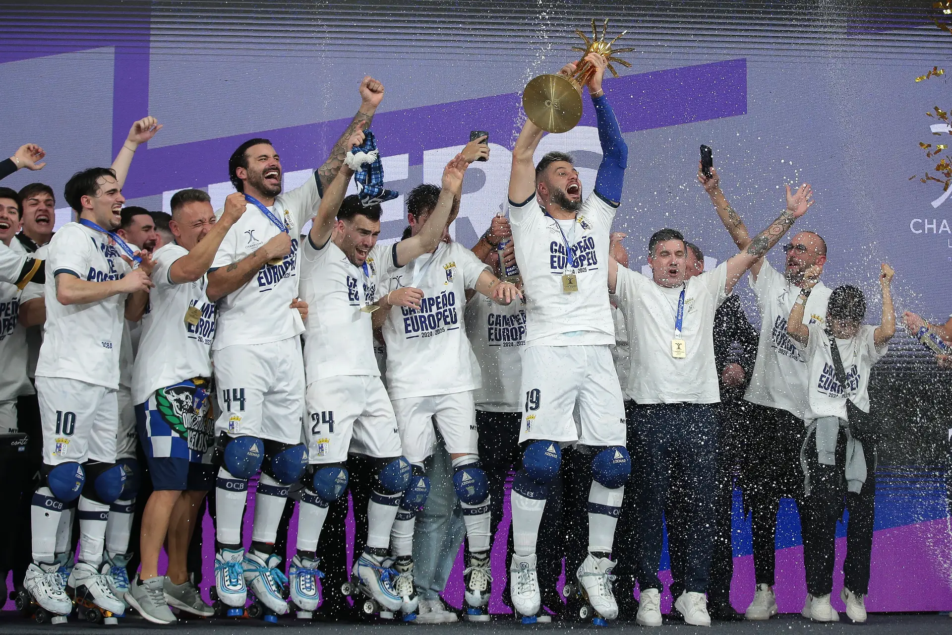 Óquei de Barcelos bate FC Porto e sagra-se campeão europeu de hóquei em patins 34 anos depois do primeiro título