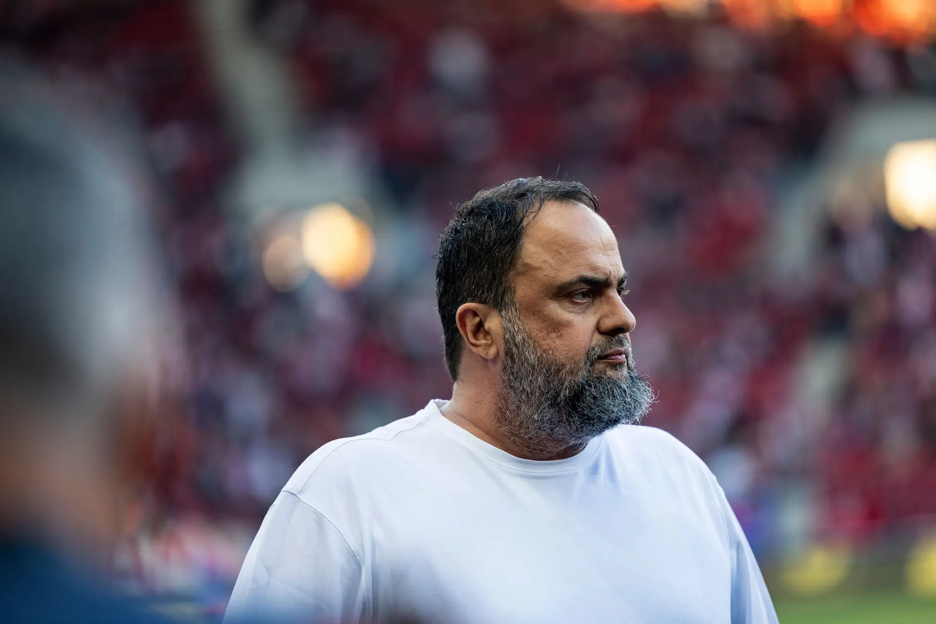 Uma lesão grave, reações a quente e supostos mal-entendidos: o que realmente aconteceu entre Evangelos Marinakis e Nuno Espírito Santo?