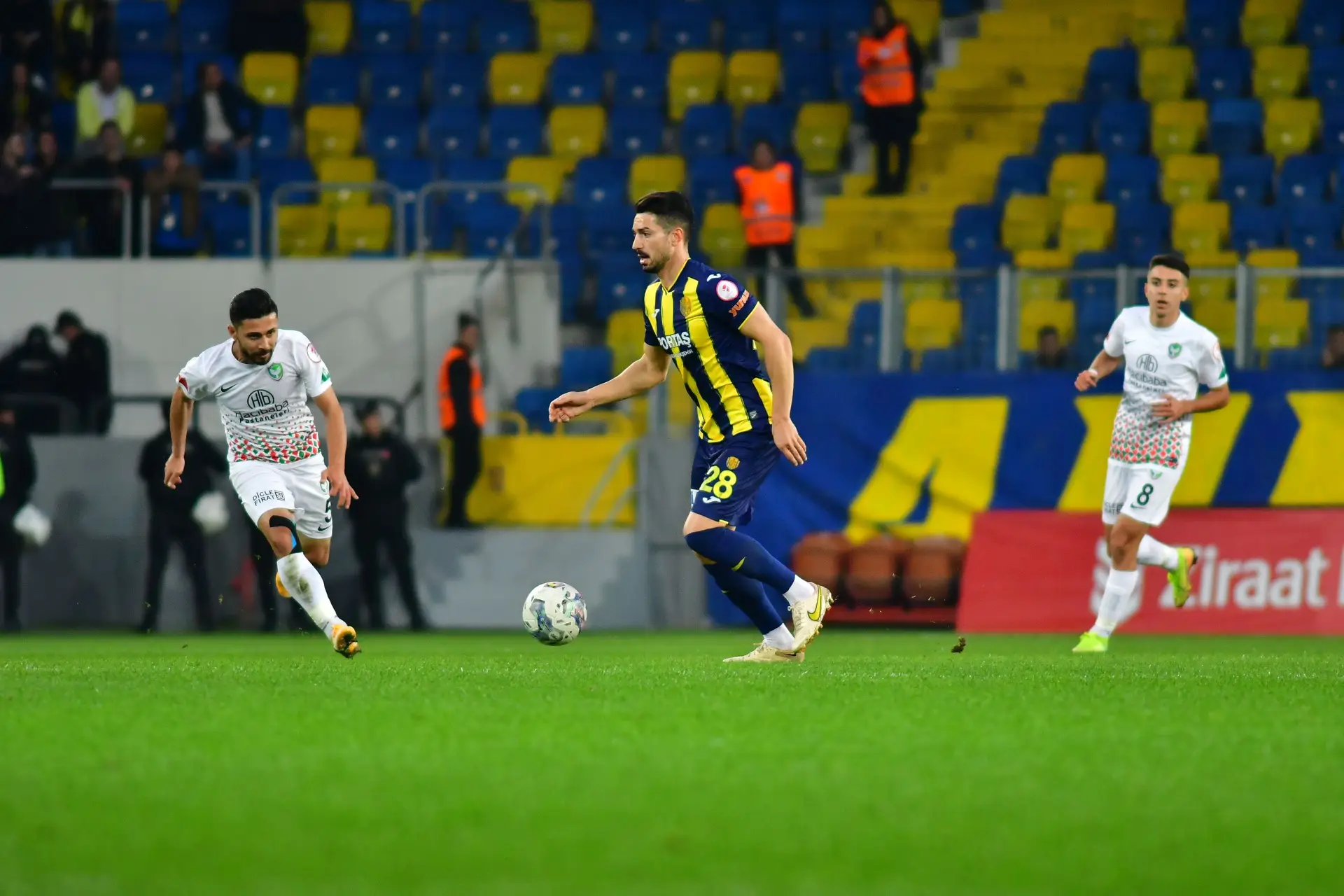 O médio não ficou até final da época 2022/23 no Ankaragücü