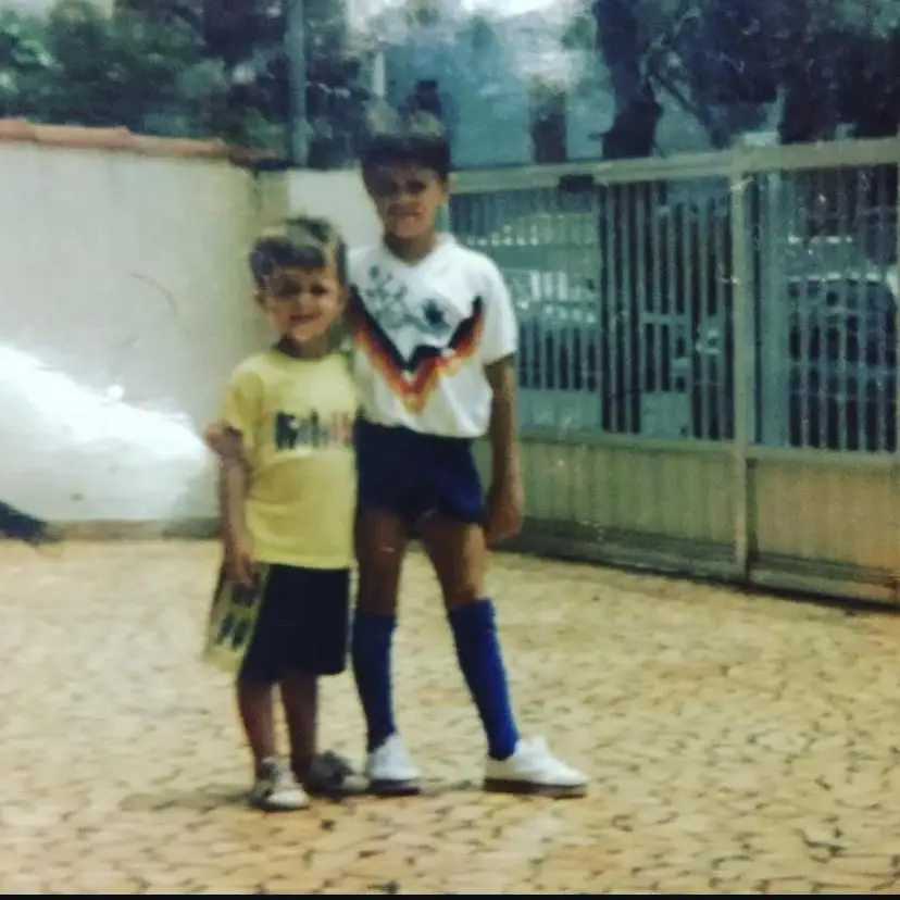 Bruno Moraes (à direita) com o irmão Júnior 
