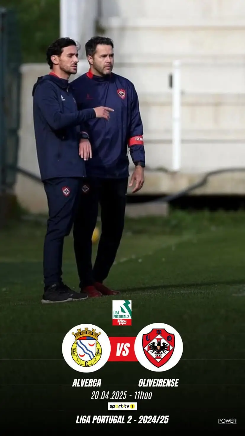 Na época 2024/25, Bruno Moraes (à direita) foi treinador-adjunto de António Campos (à esquerda)na UD Oliveirense, na II Liga