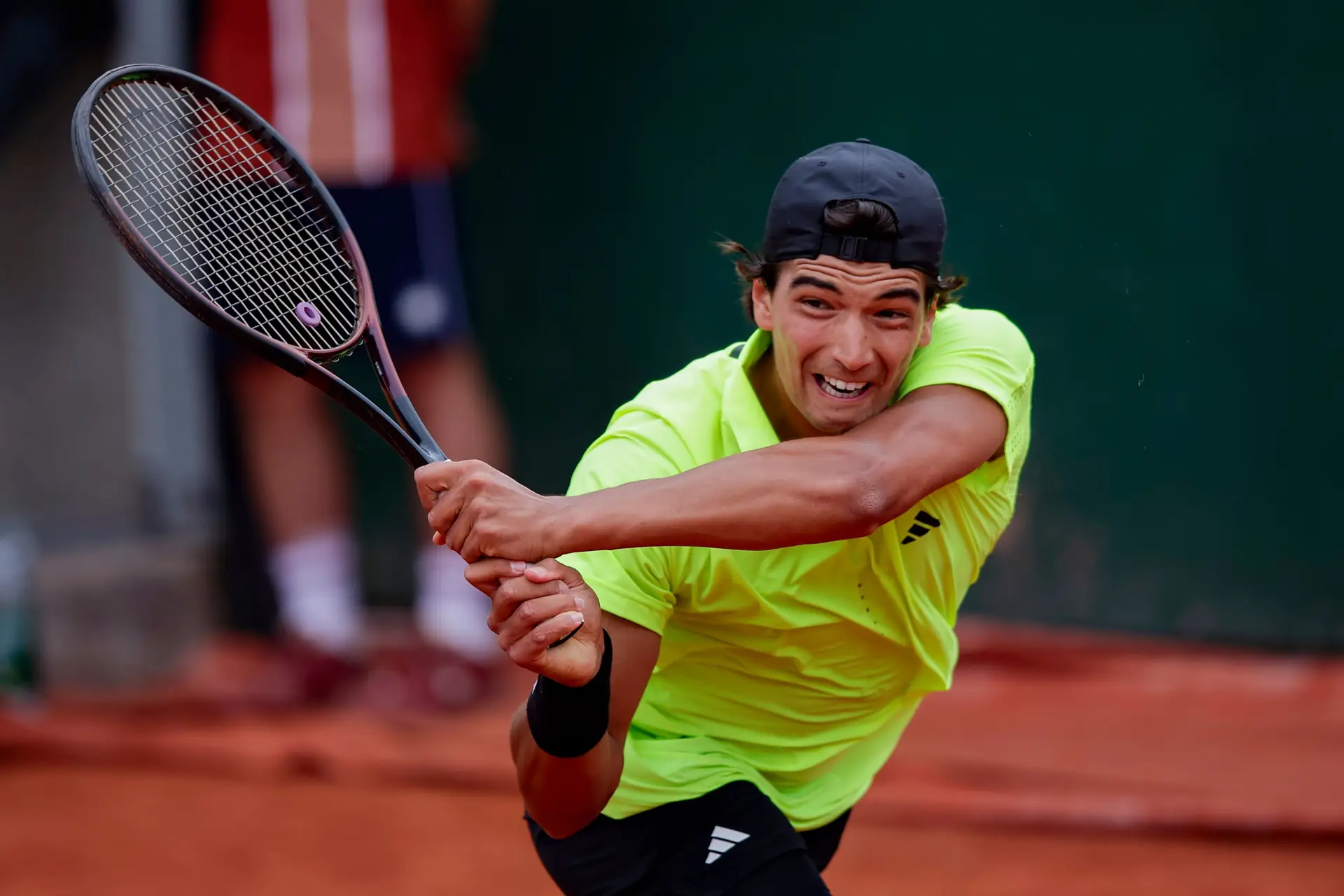 Henrique Rocha está a fazer um brilharete em Roland-Garros. O que mais impressiona são a cabeça e a superação, diz quem o está a ver jogar