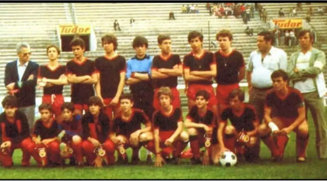 Rui (4º atrás à esquerda) fez a formação até júnior no Desportivo de Beja