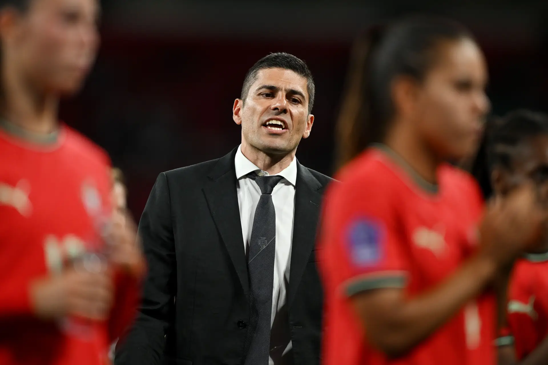 A derrota por 6-0 contra a Inglaterra foi uma lição: “Sabemos o porquê das coisas e o que temos de fazer para melhorar”