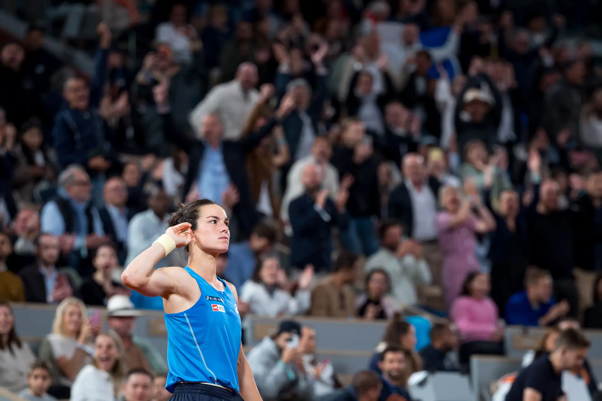 Continua a saga de Loïs Boisson em Paris: francesa torna-se na primeira wildcard a chegar às meias-finais de Roland-Garros