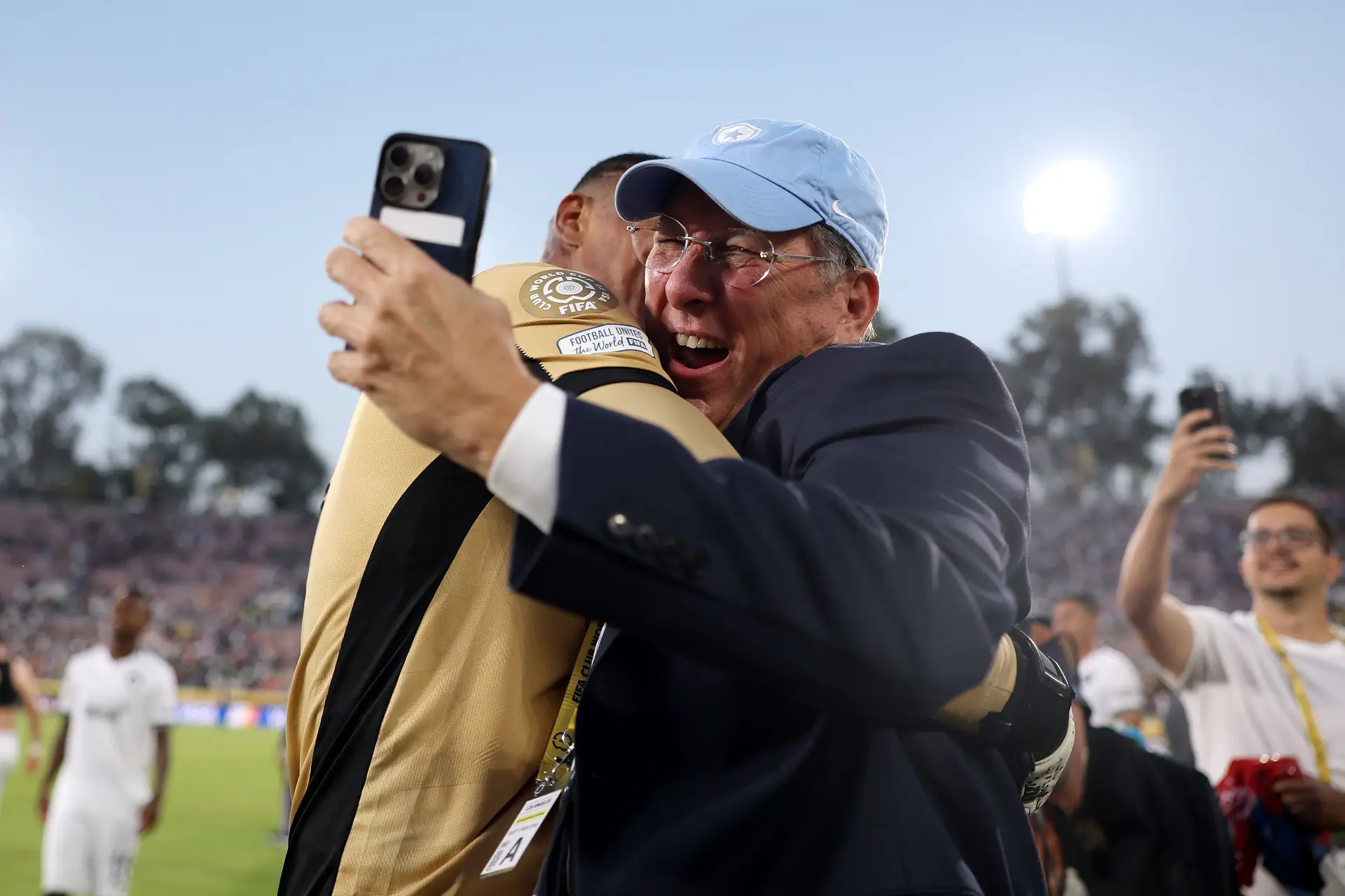 O Botafogo tirou o campeão europeu do pedestal e Renato Paiva deu uma festa ao cowboy anti-PSG