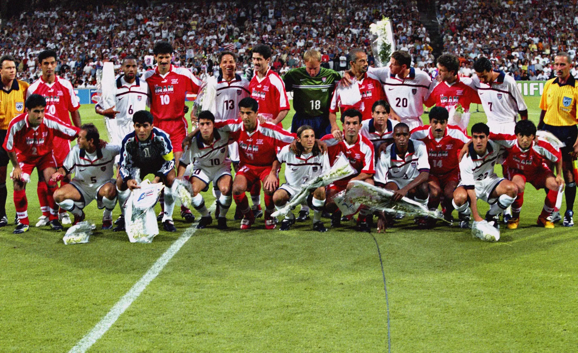 O próximo Mundial é nos EUA e o Irão já está apurado. O que pensará a FIFA, para quem futebol e política não se misturam?