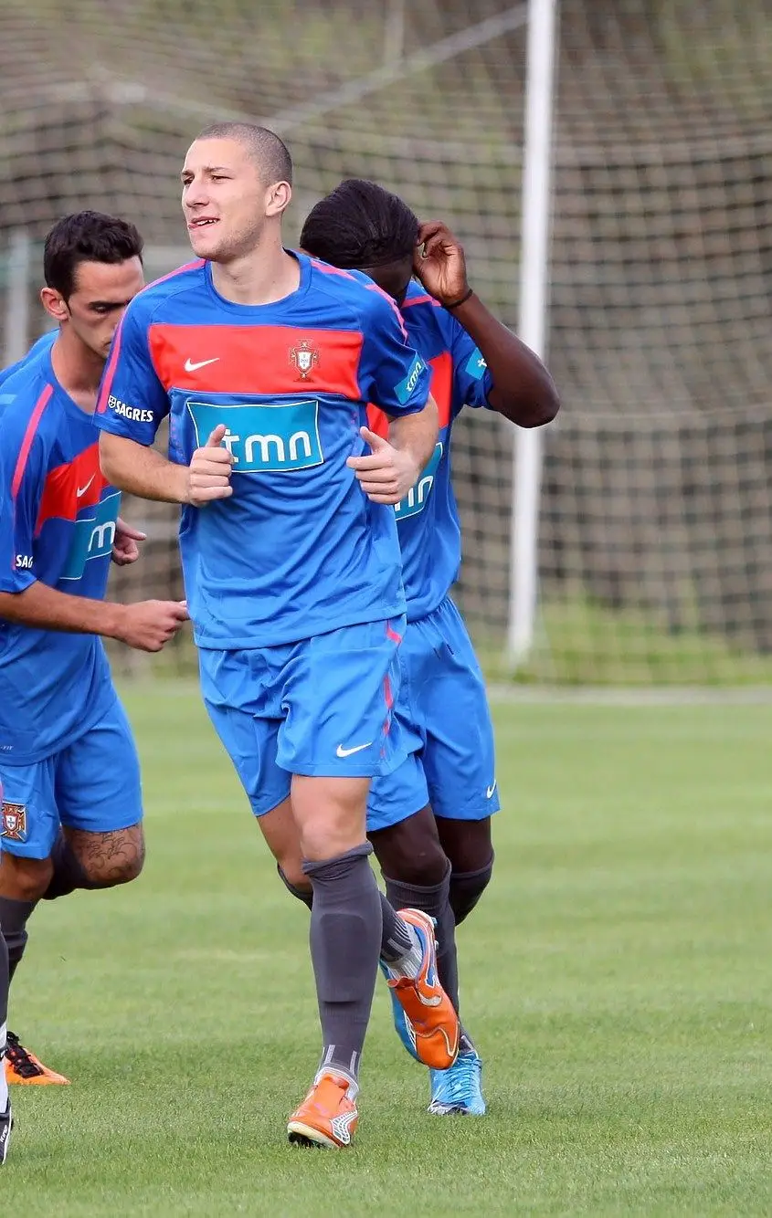 Num treino da seleção de Sub 21