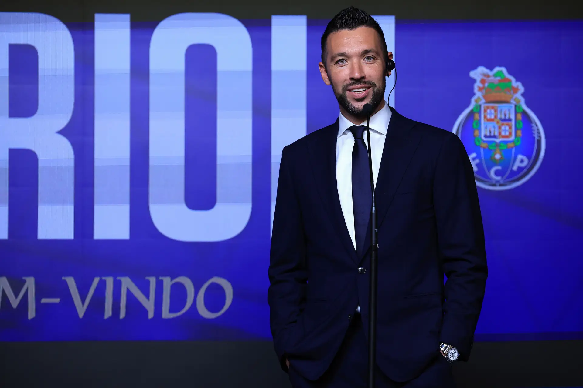 Farioli promete “devolver a mentalidade”, Villas-Boas pede uma “equipa à FC Porto” (e aponta ao “maior mercado da história do clube”)