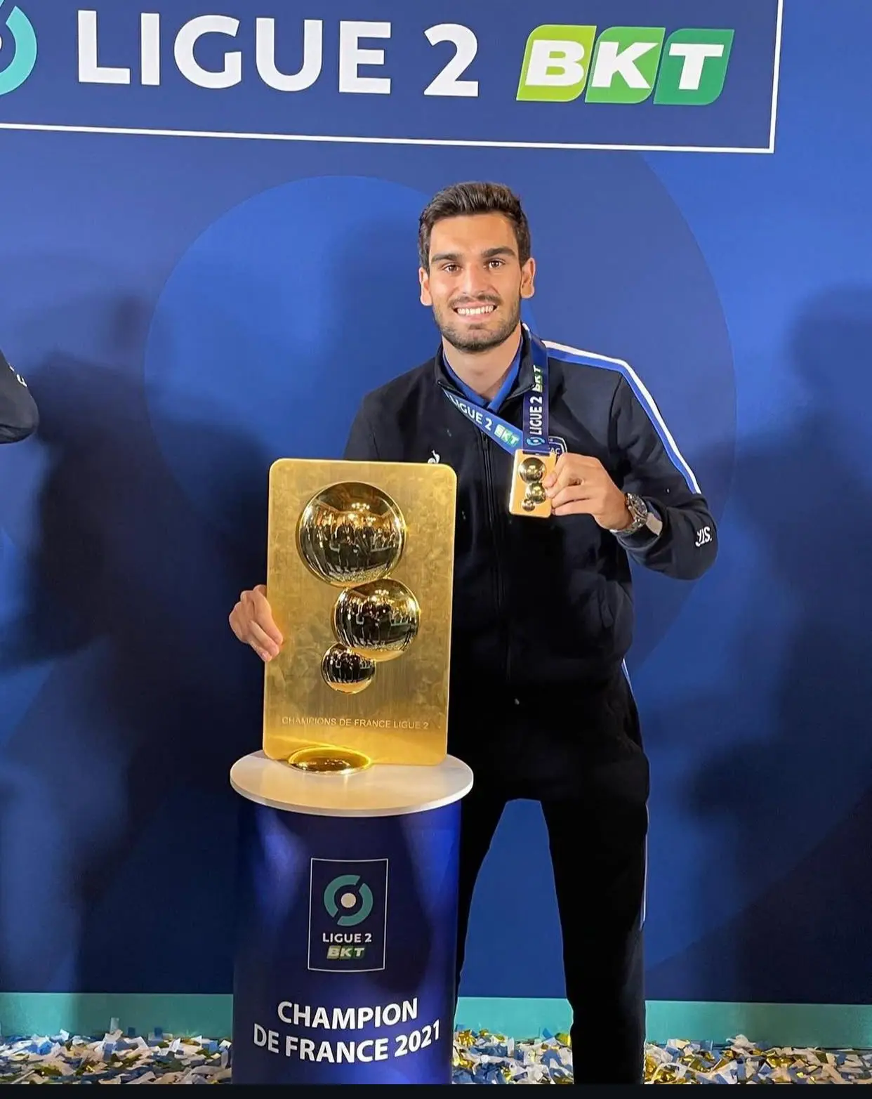 O médio foi campeão da Liga 2 francesa com o Troyes