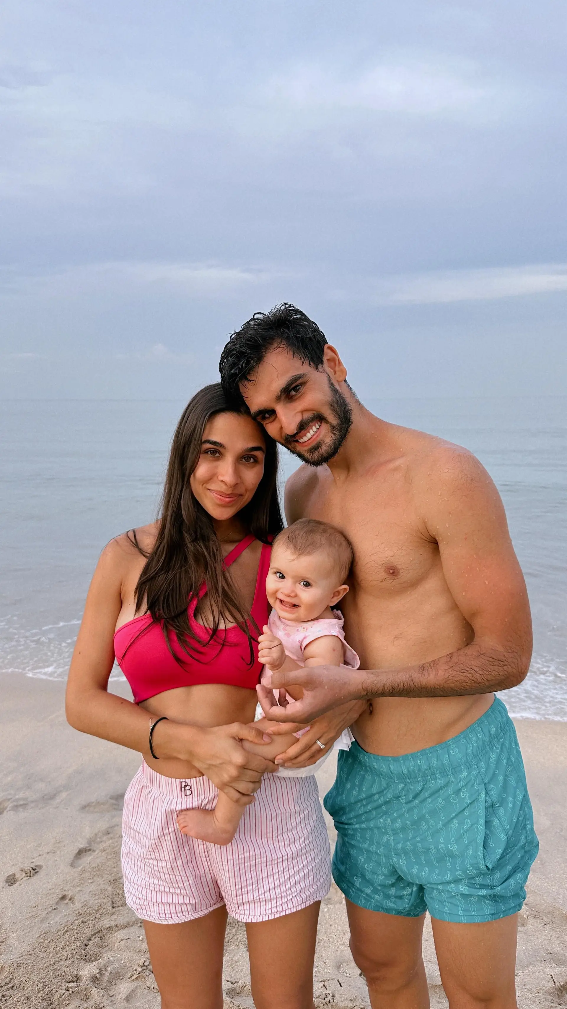 Com a mulher e a filha