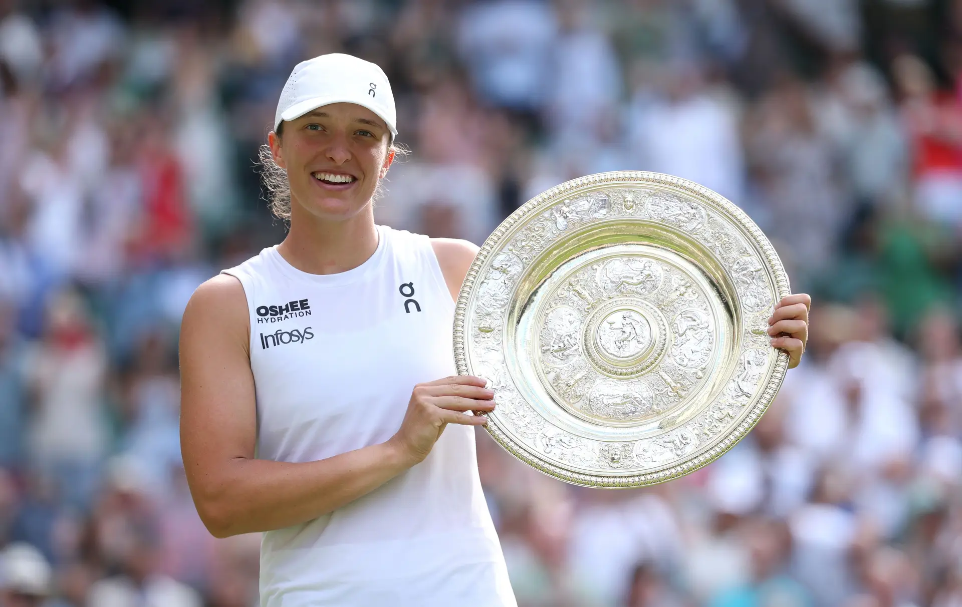Iga Swiatek fez massa com morangos de Amanda Anisimova e já tem o seu primeiro título em Wimbledon