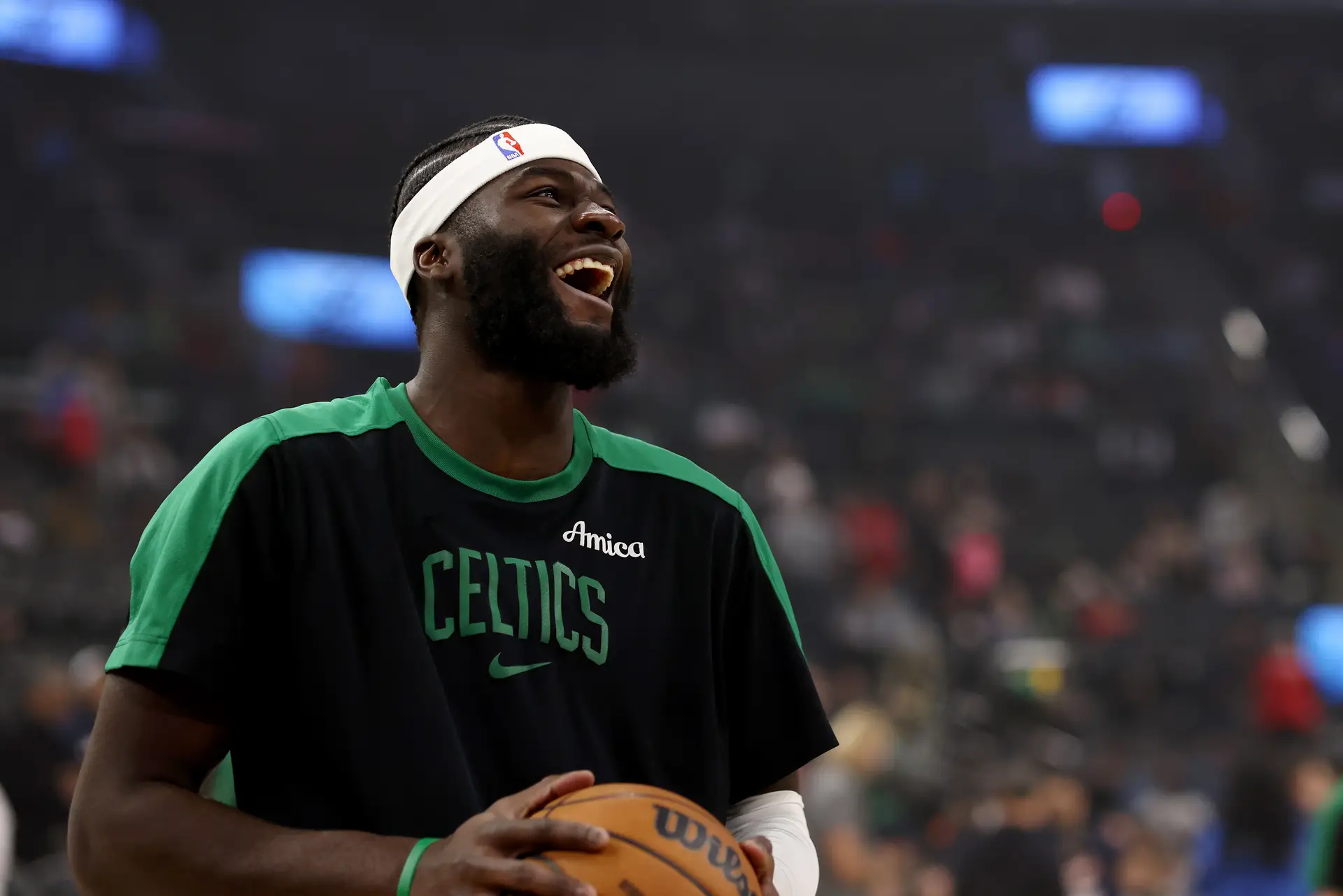 Foi uma “época de superação” para Neemias na NBA, onde “ninguém quer saber de ti”. Mas ele avisa: “Ainda não me sinto satisfeito”