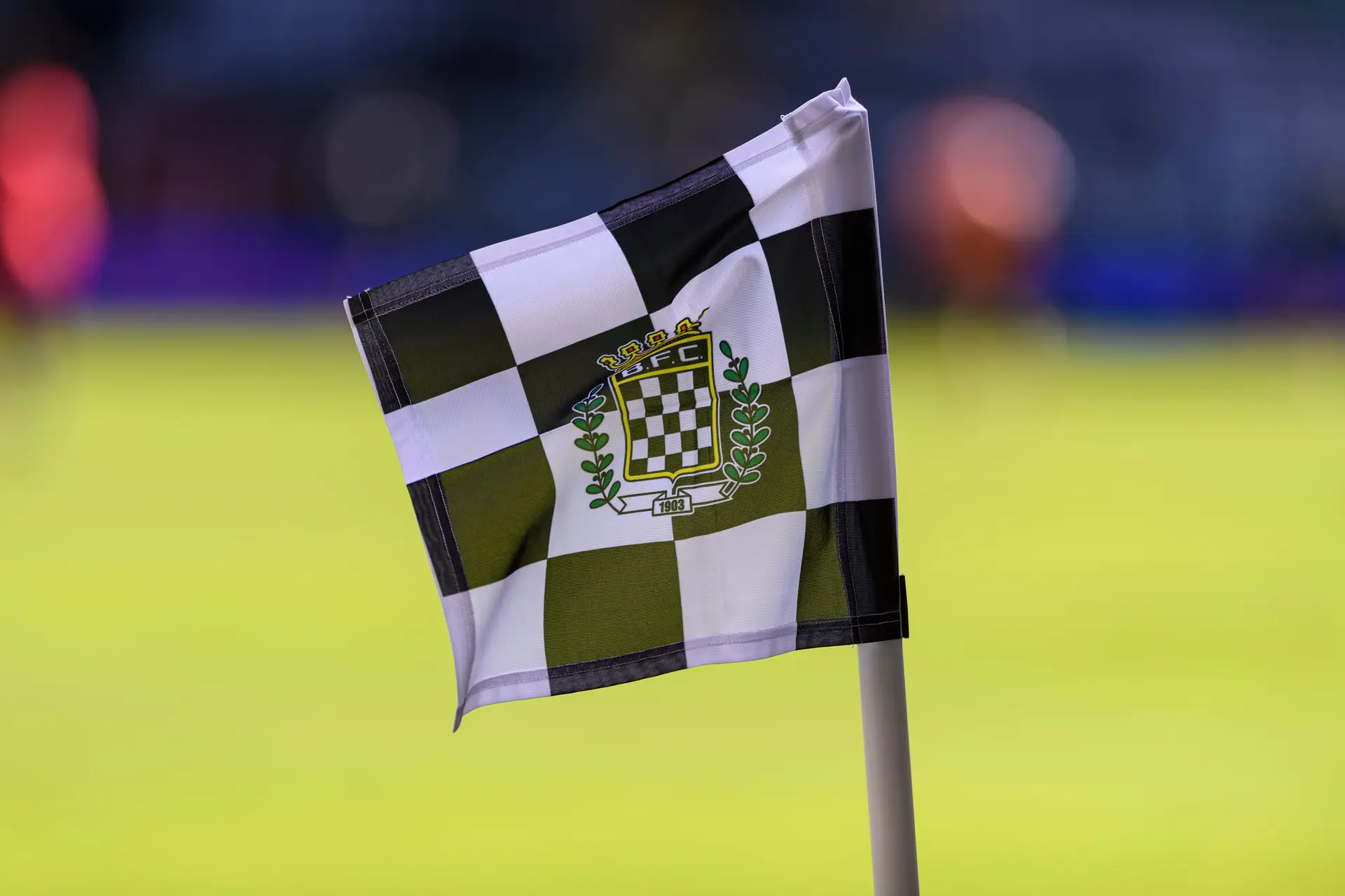 Ex-presidente do Boavista suspeito de negócios desportivos ilegais